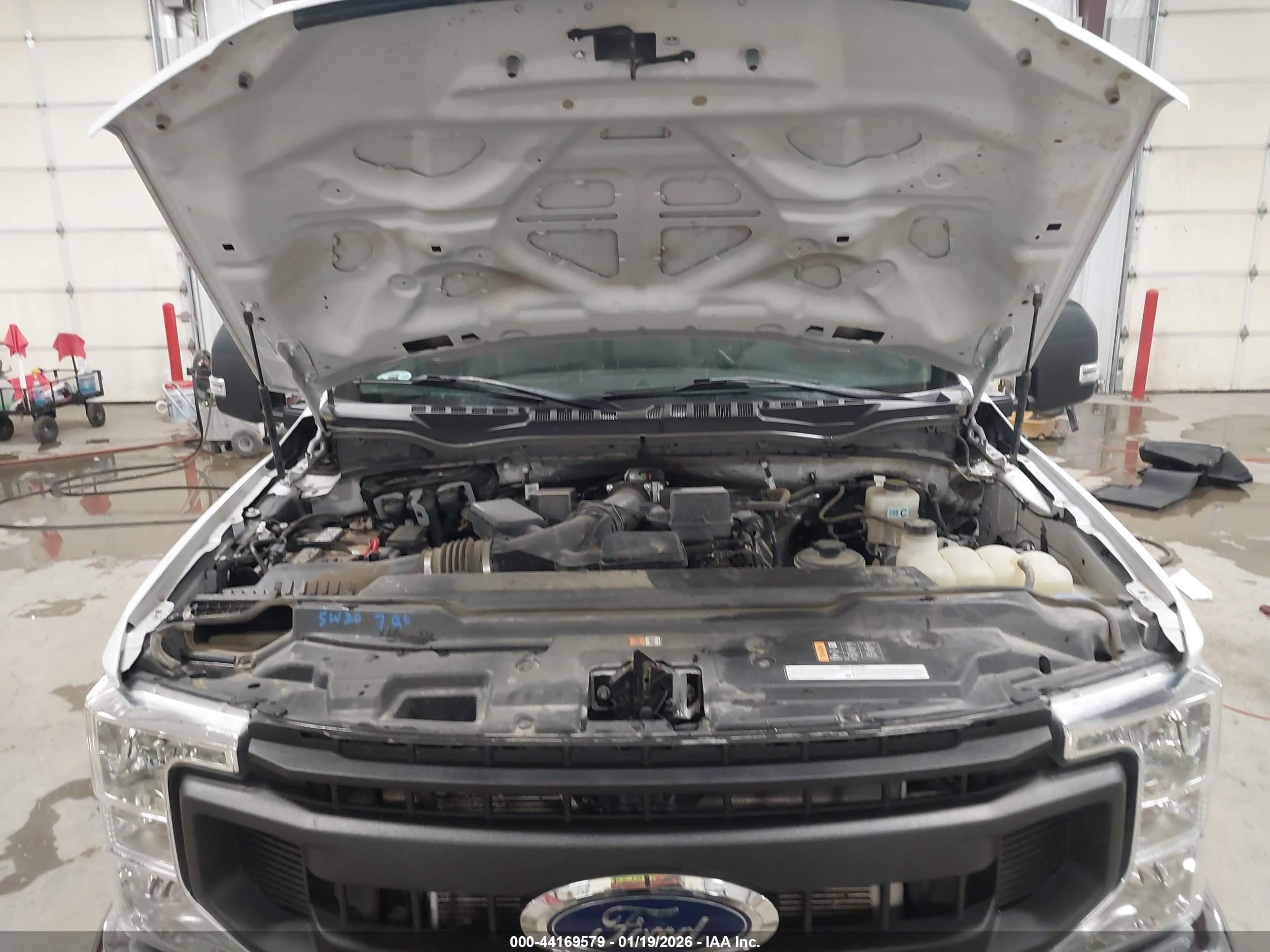 FORD F-250 image 10