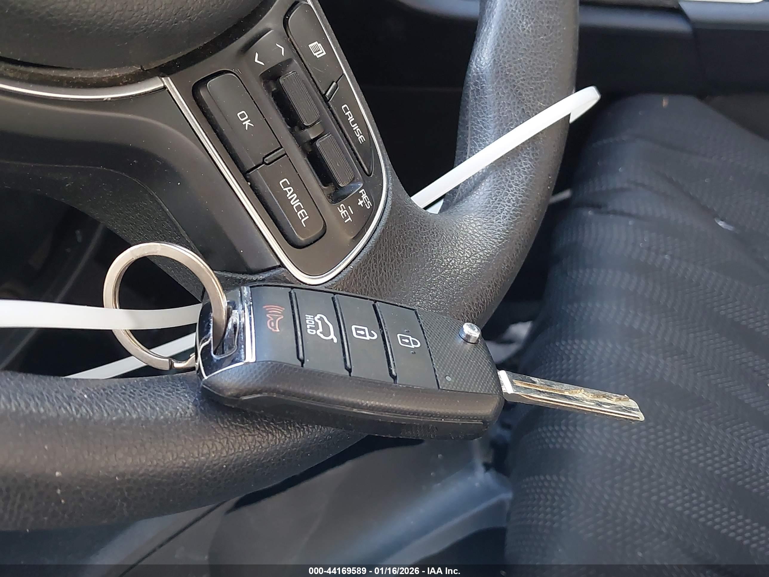 KIA SPORTAGE image 11