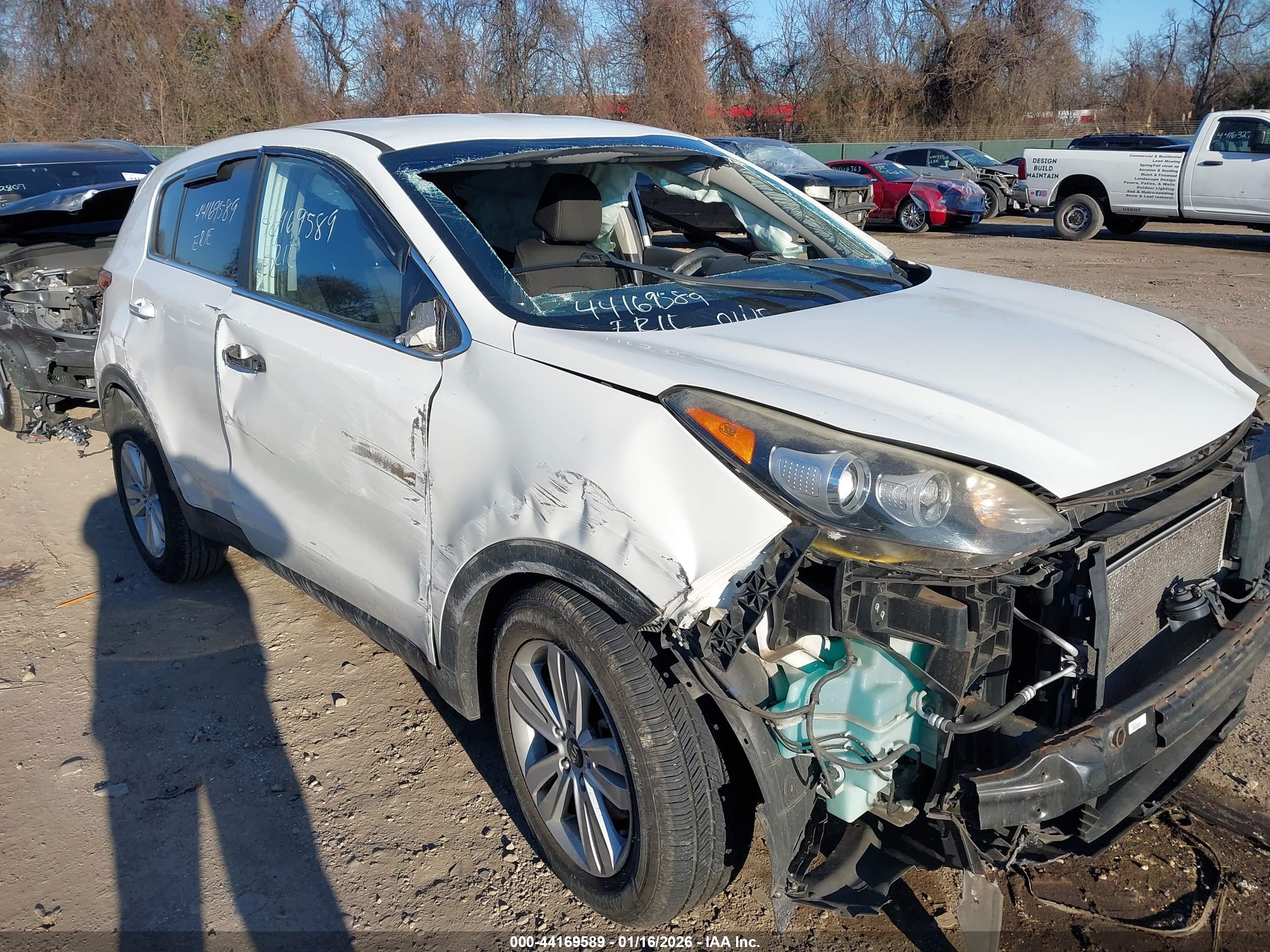 KIA SPORTAGE image 6