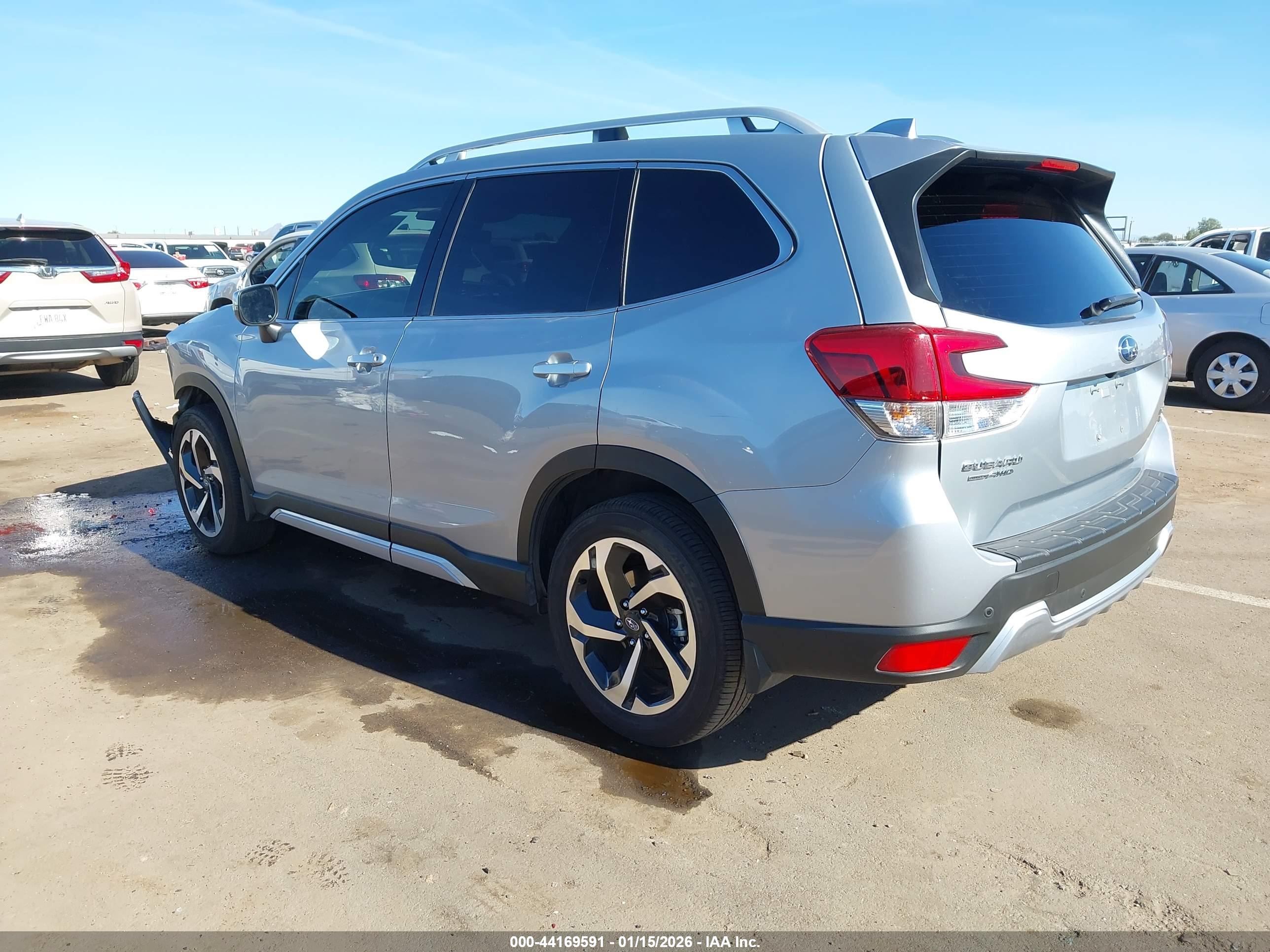 SUBARU FORESTER image 3