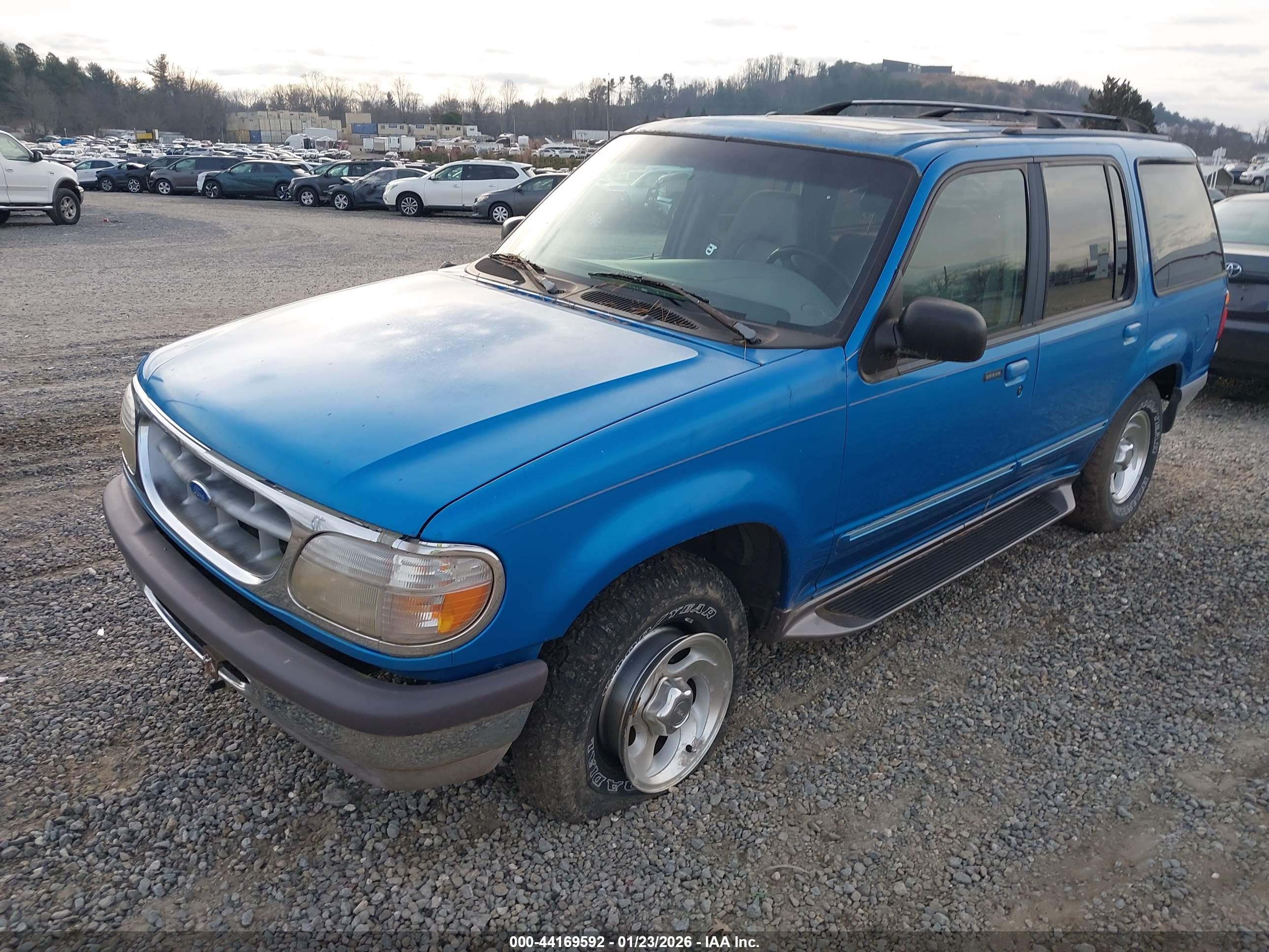 FORD EXPLORER image 6