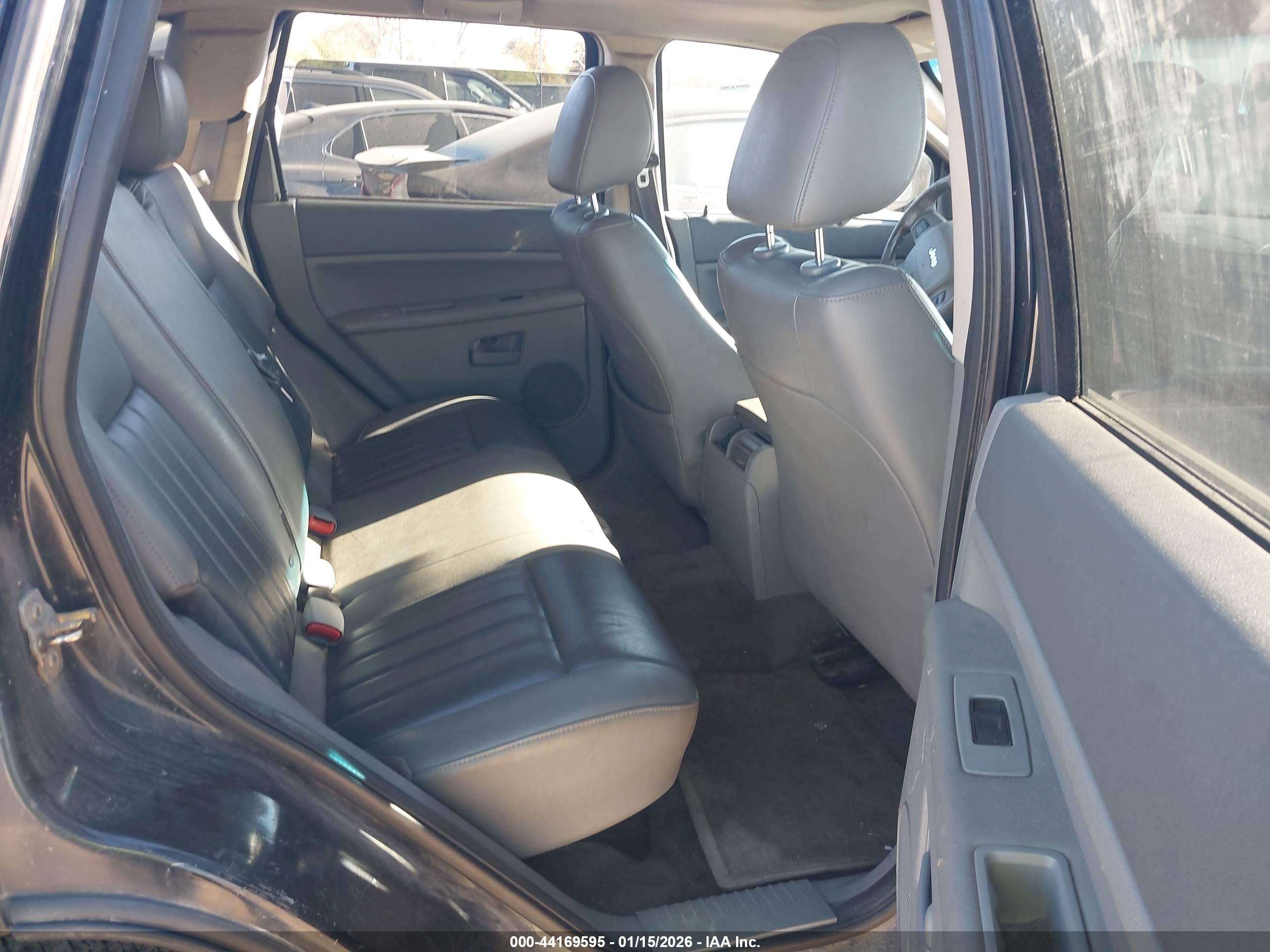 JEEP GRAND image 8