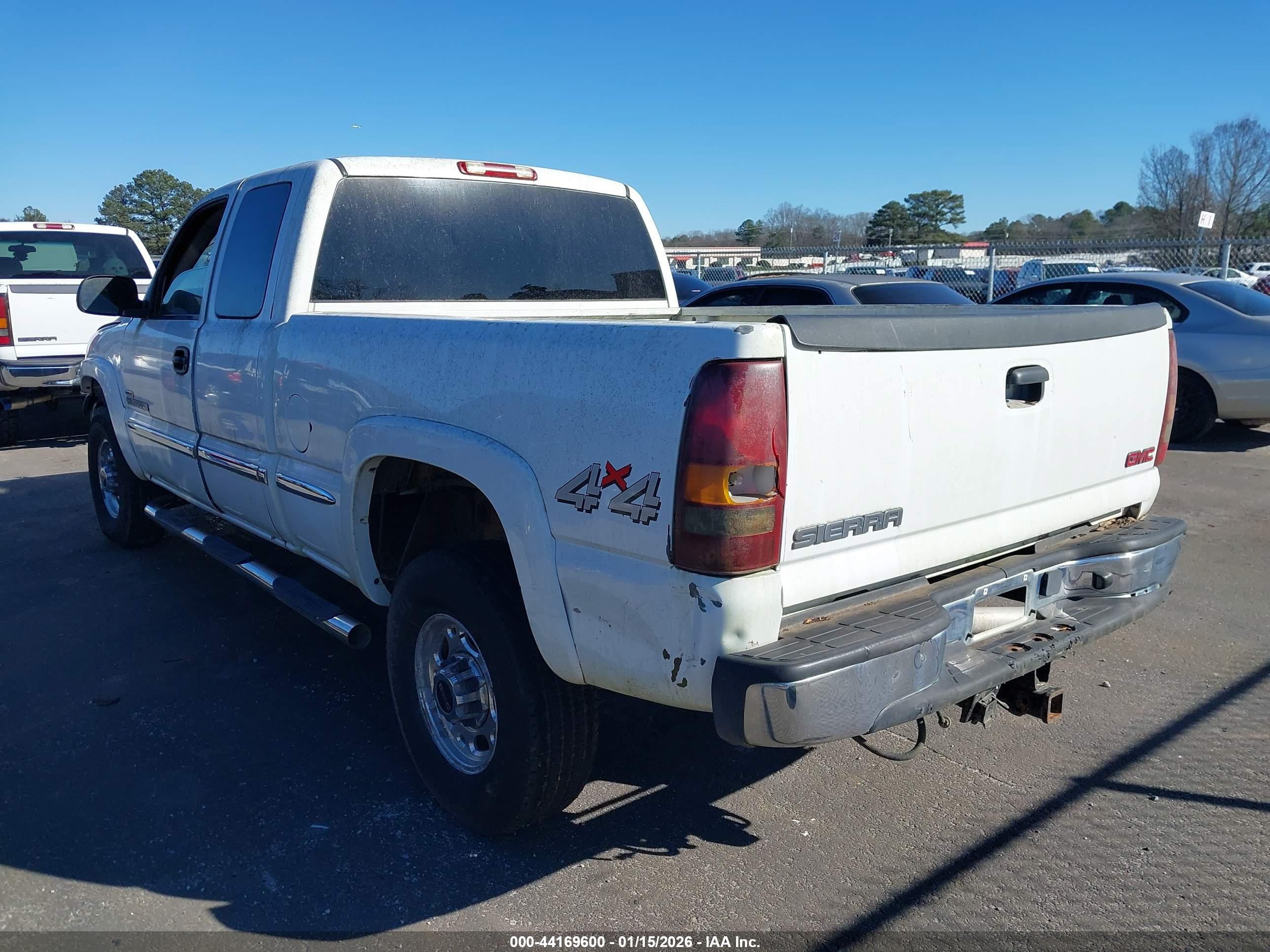 GMC SIERRA image 3