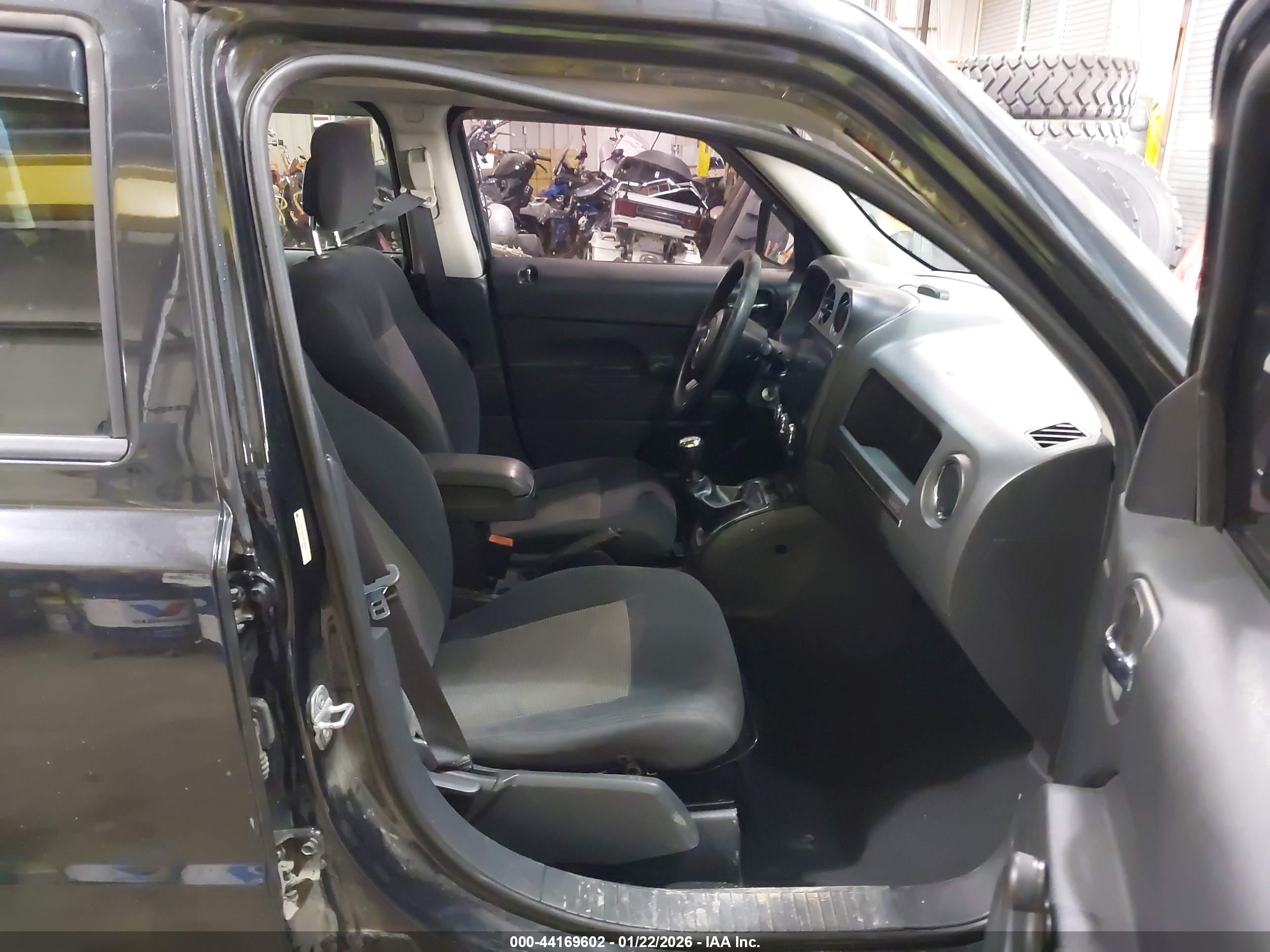 JEEP PATRIOT image 5