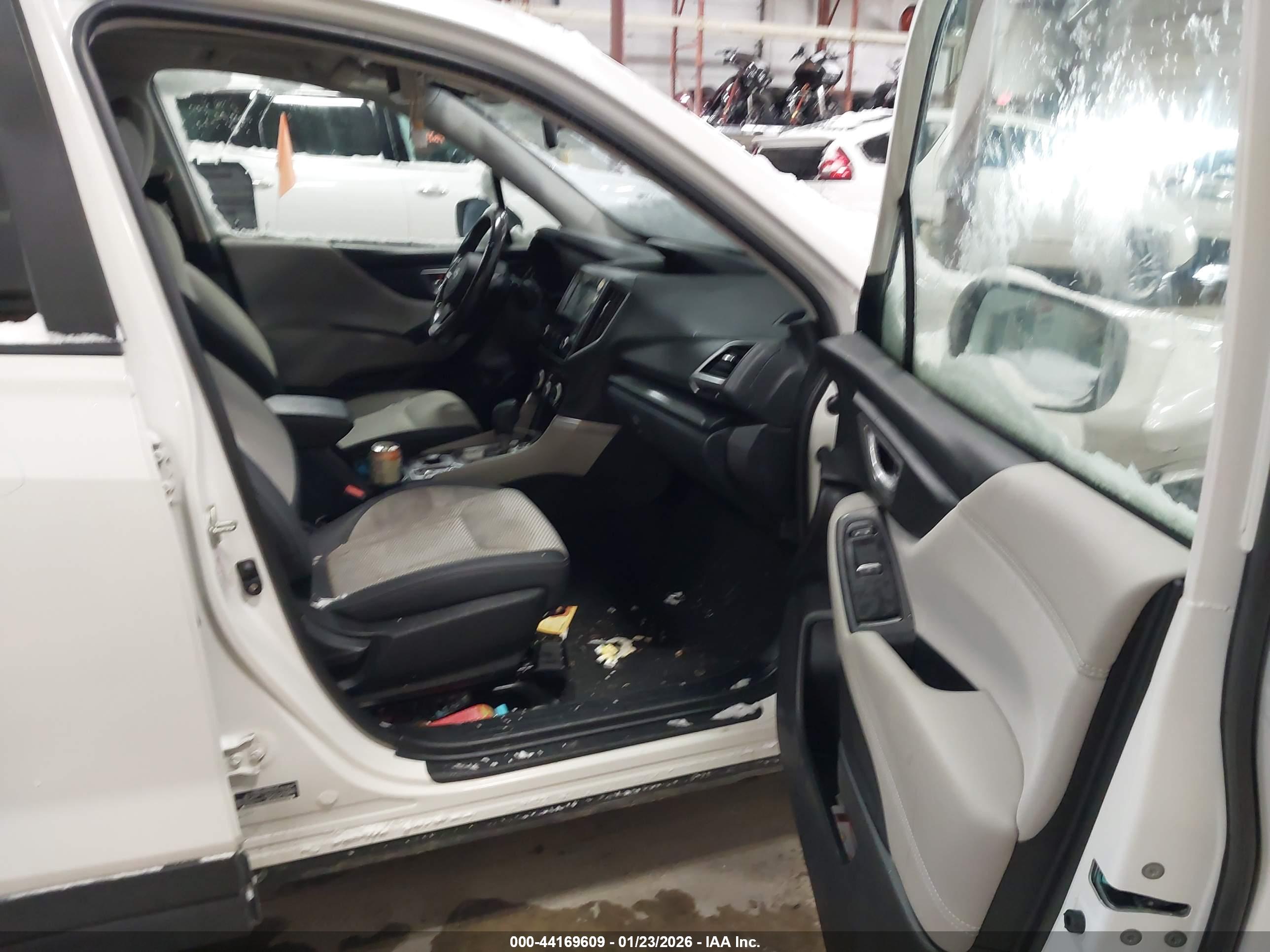 SUBARU FORESTER image 5