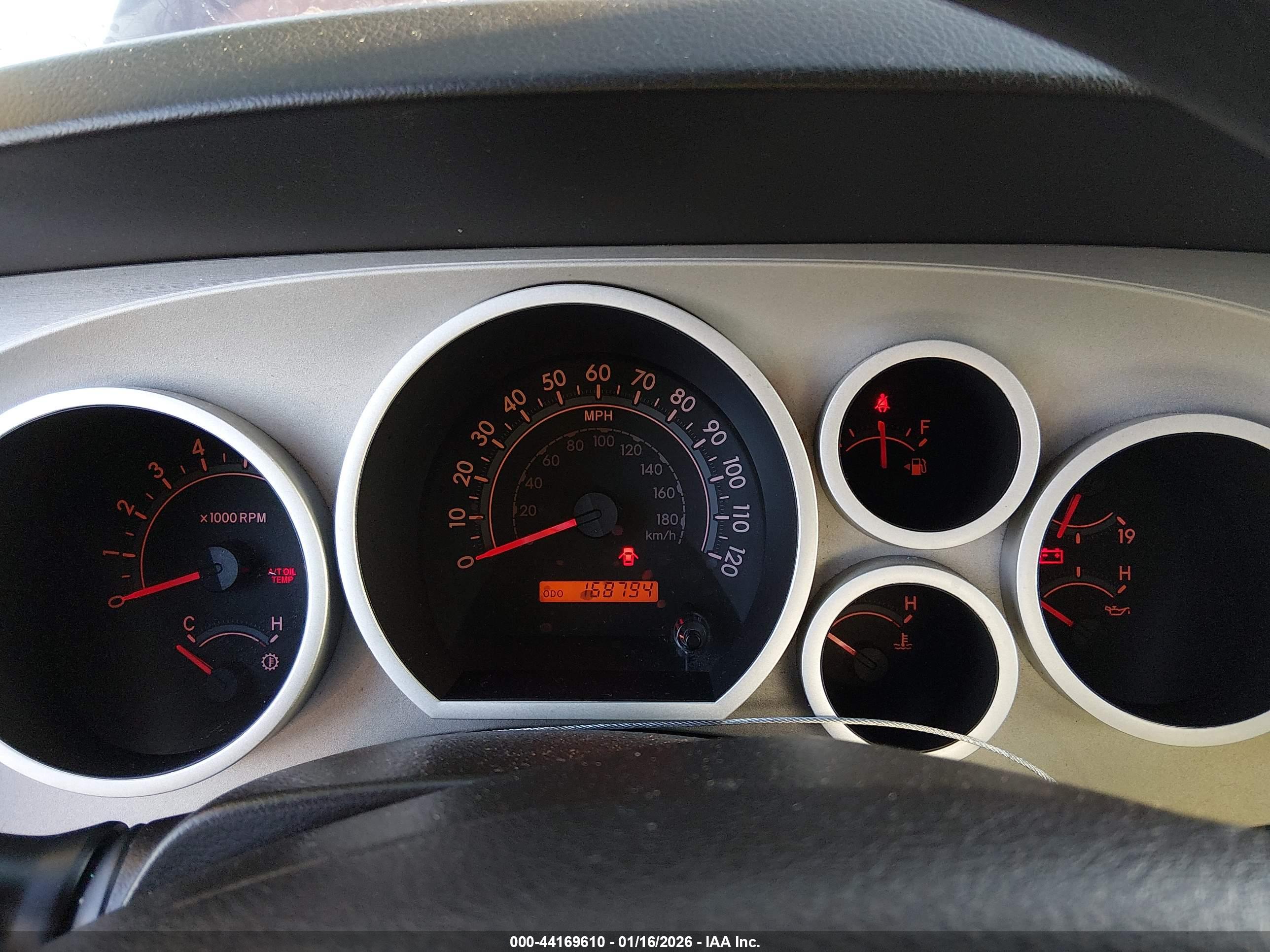 TOYOTA SEQUOIA image 7