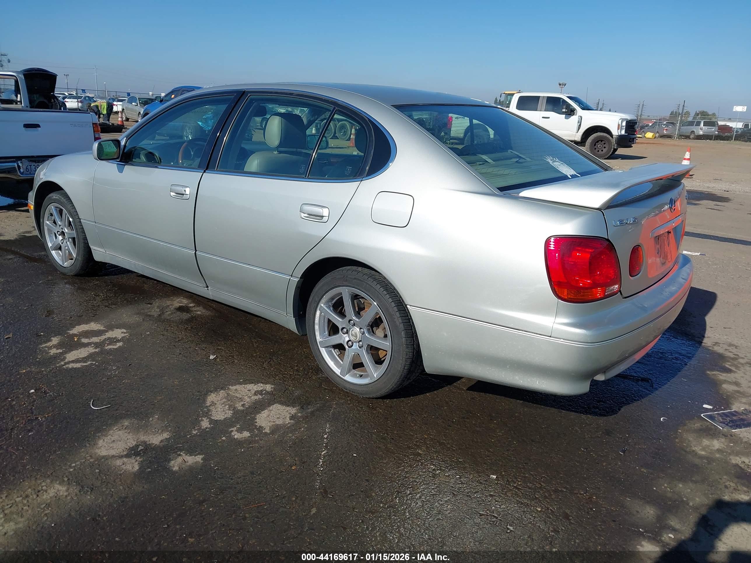LEXUS GS image 3