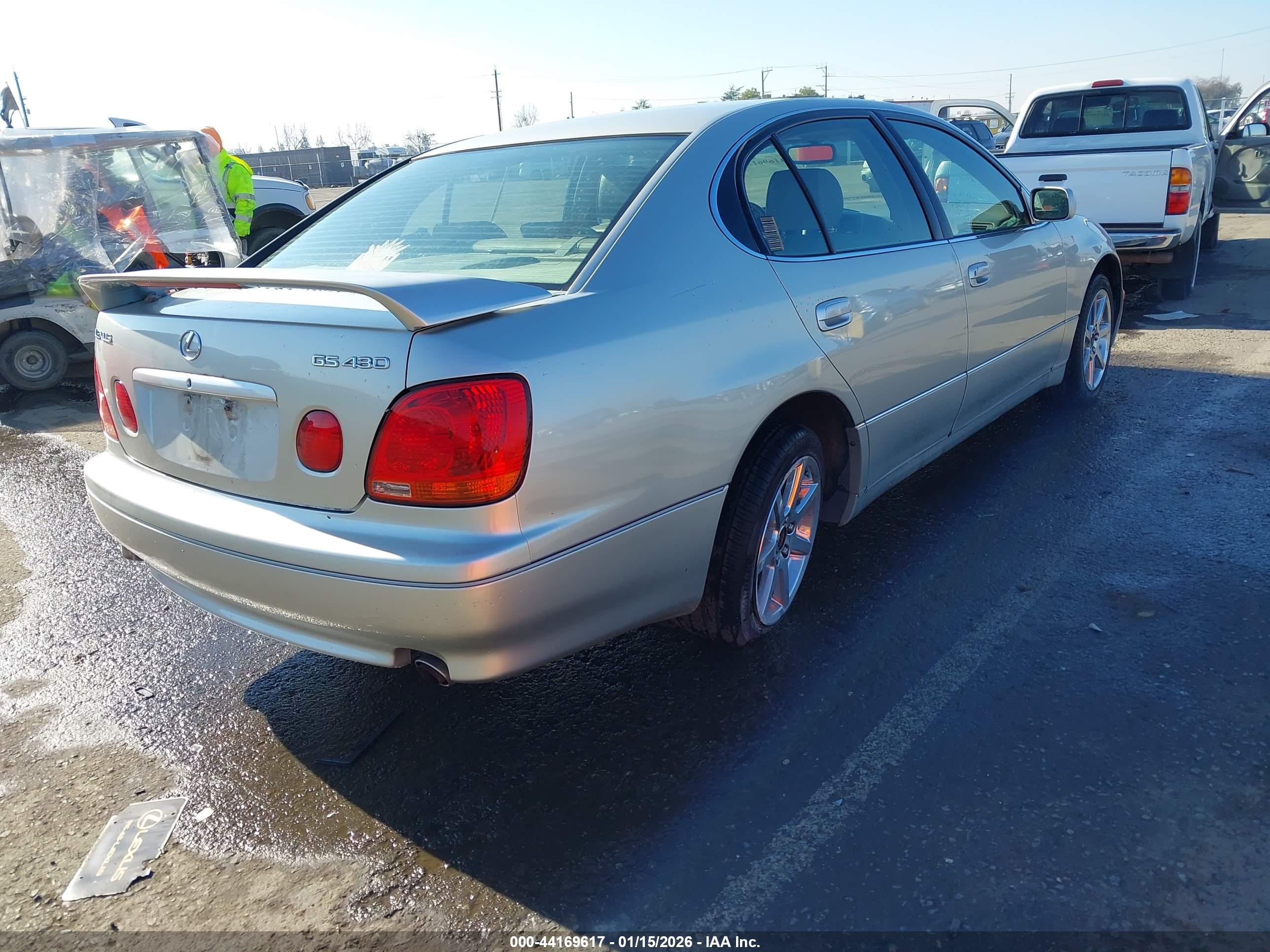 LEXUS GS image 4