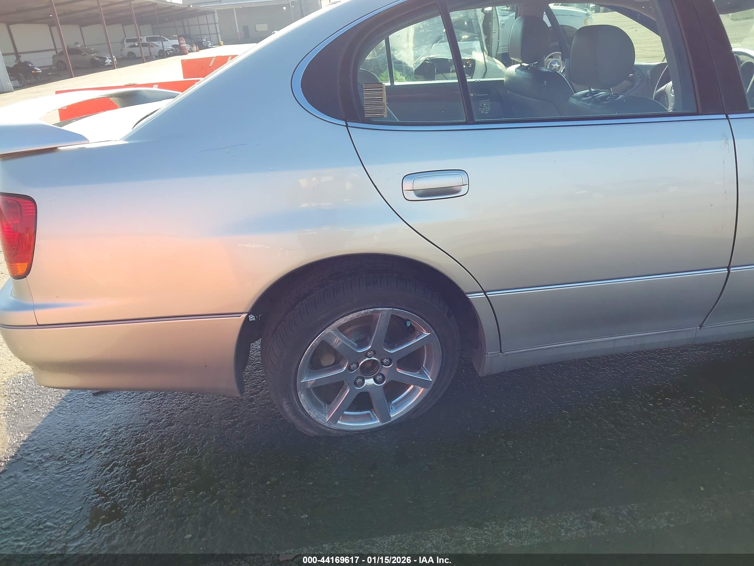 LEXUS GS image 6