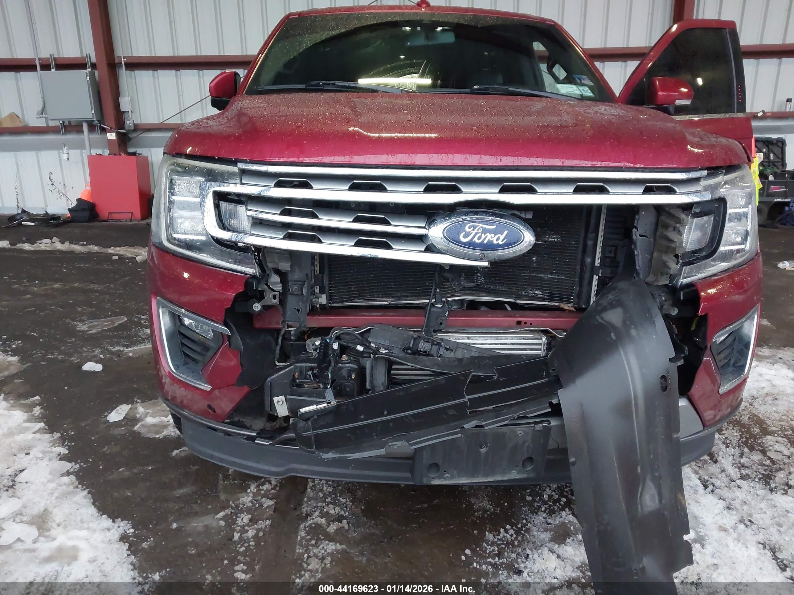 FORD EXPEDITION image 6