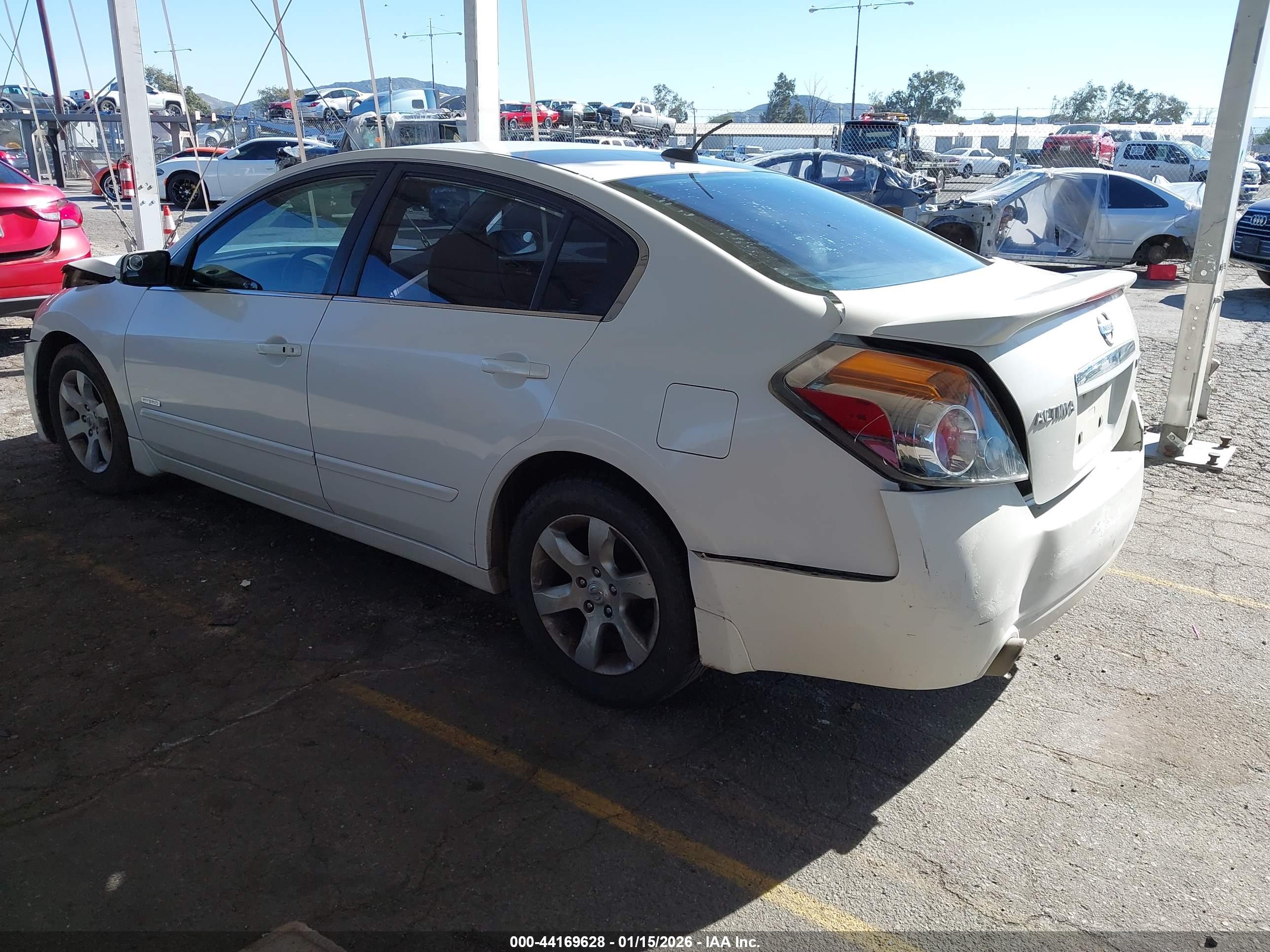 NISSAN ALTIMA image 3