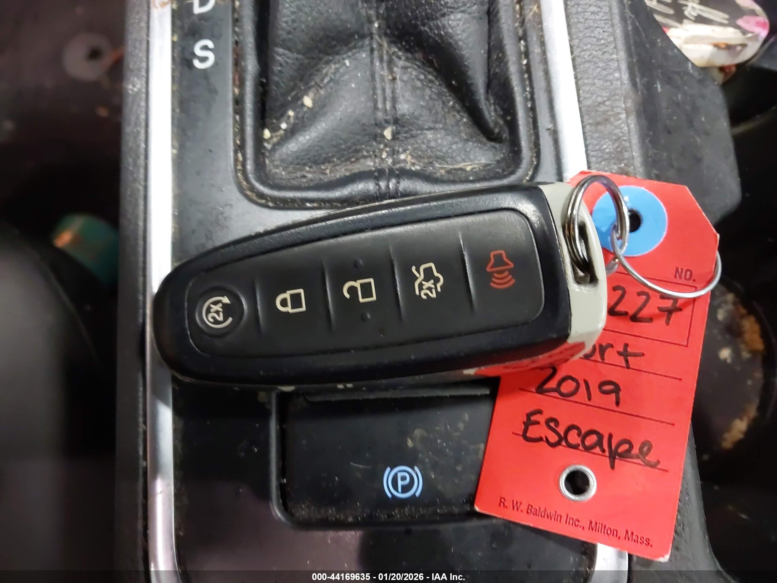 FORD ESCAPE image 11