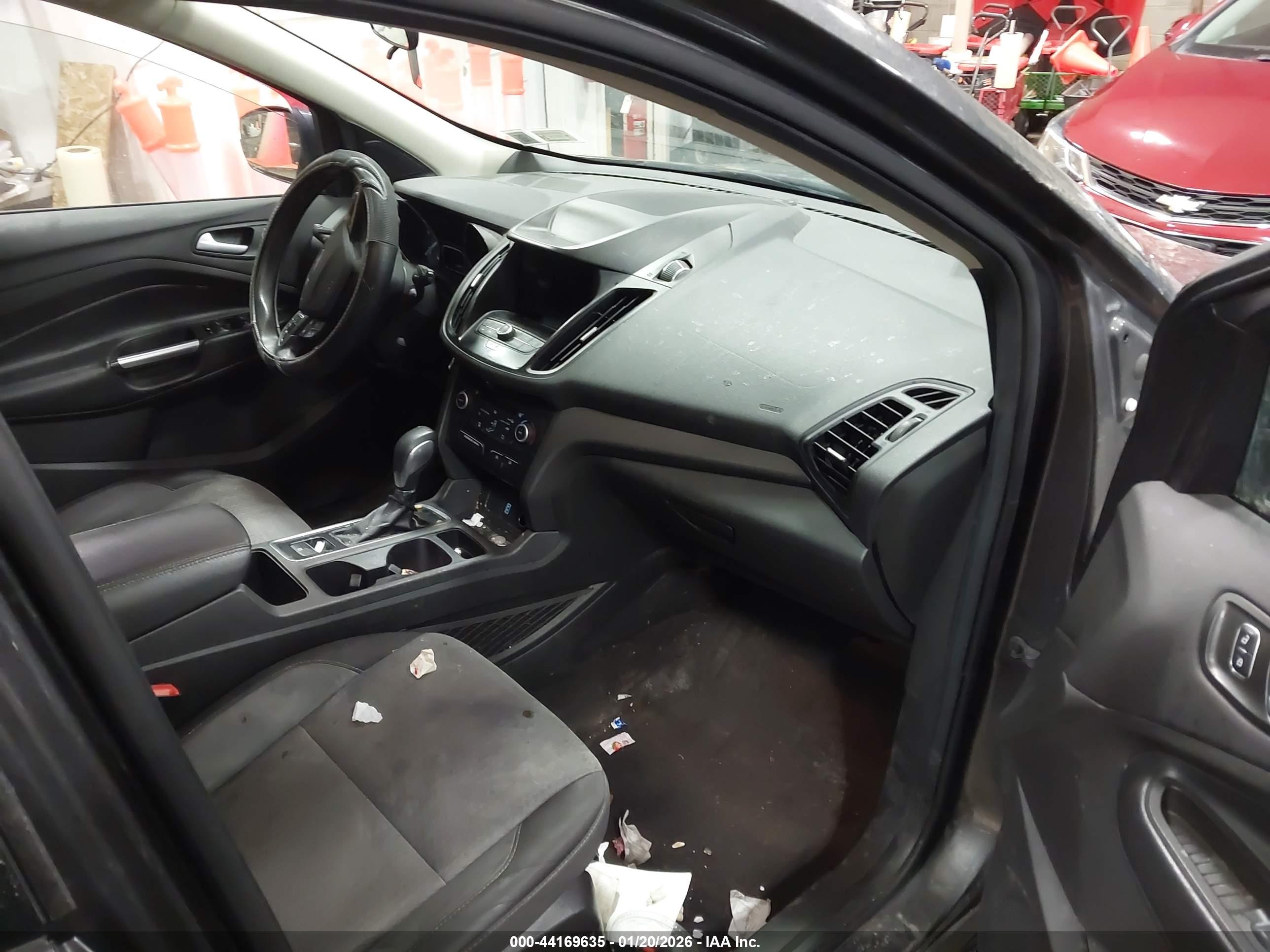 FORD ESCAPE image 5