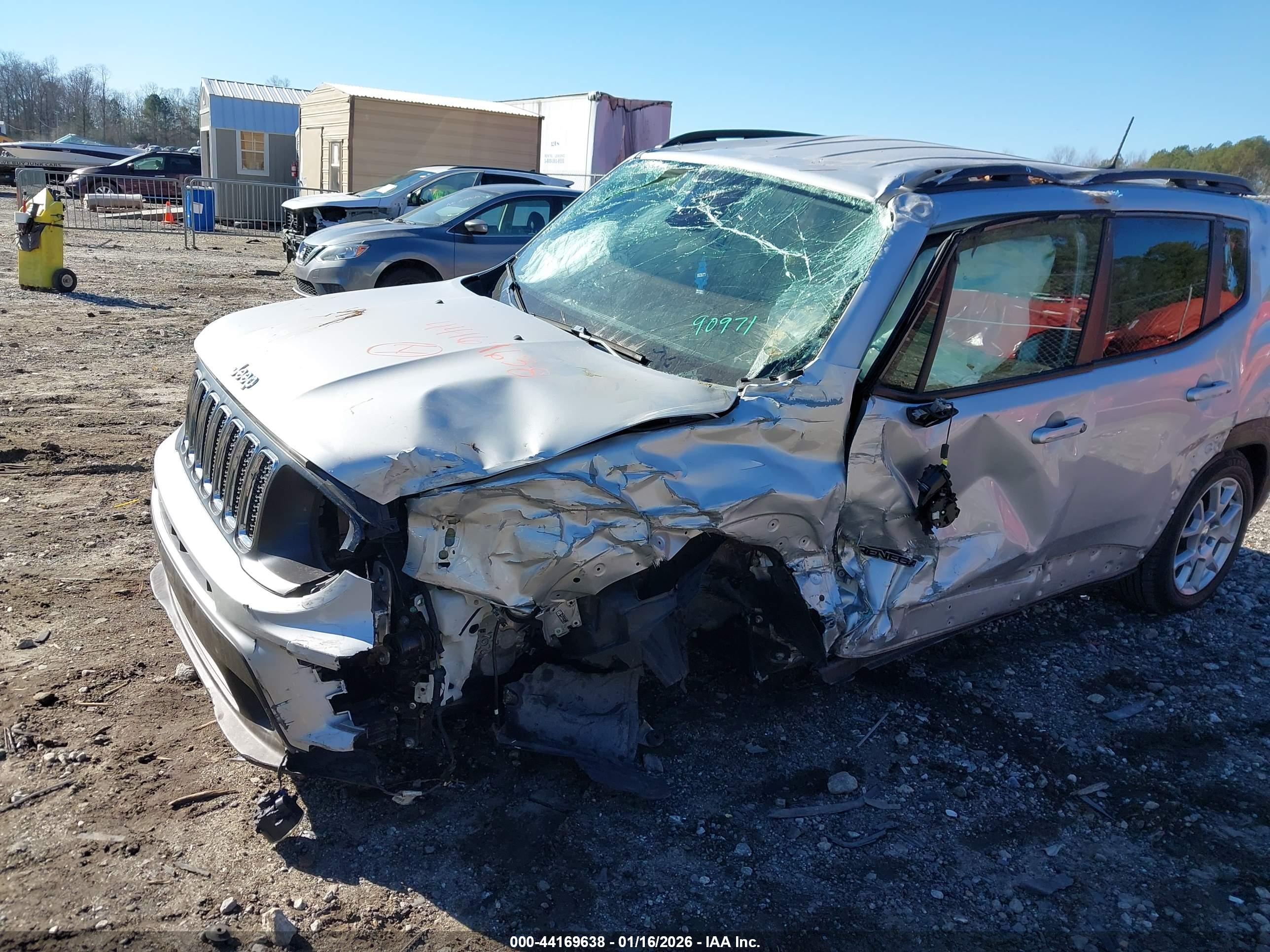 JEEP RENEGADE image 6