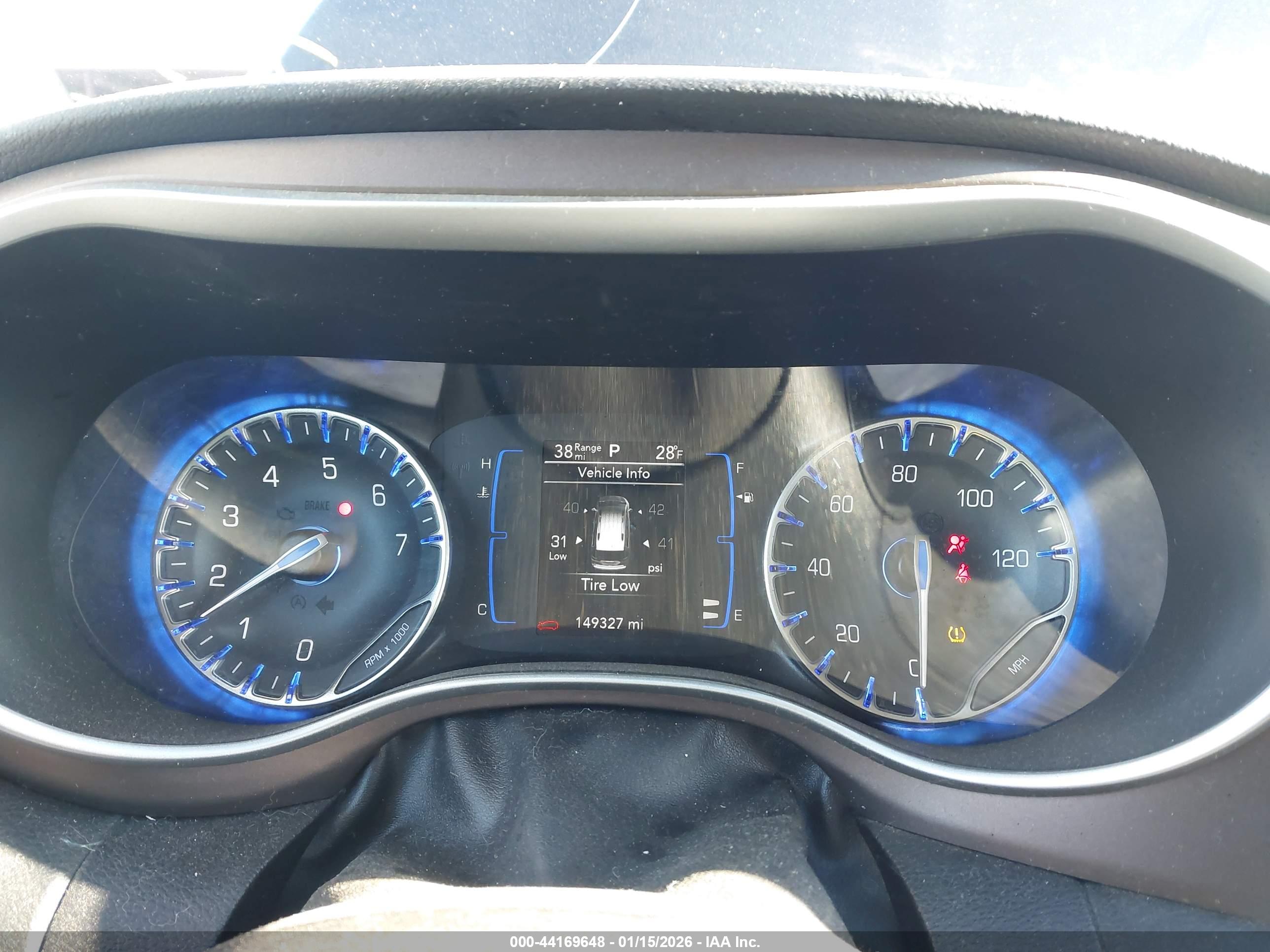 CHRYSLER VOYAGER image 7