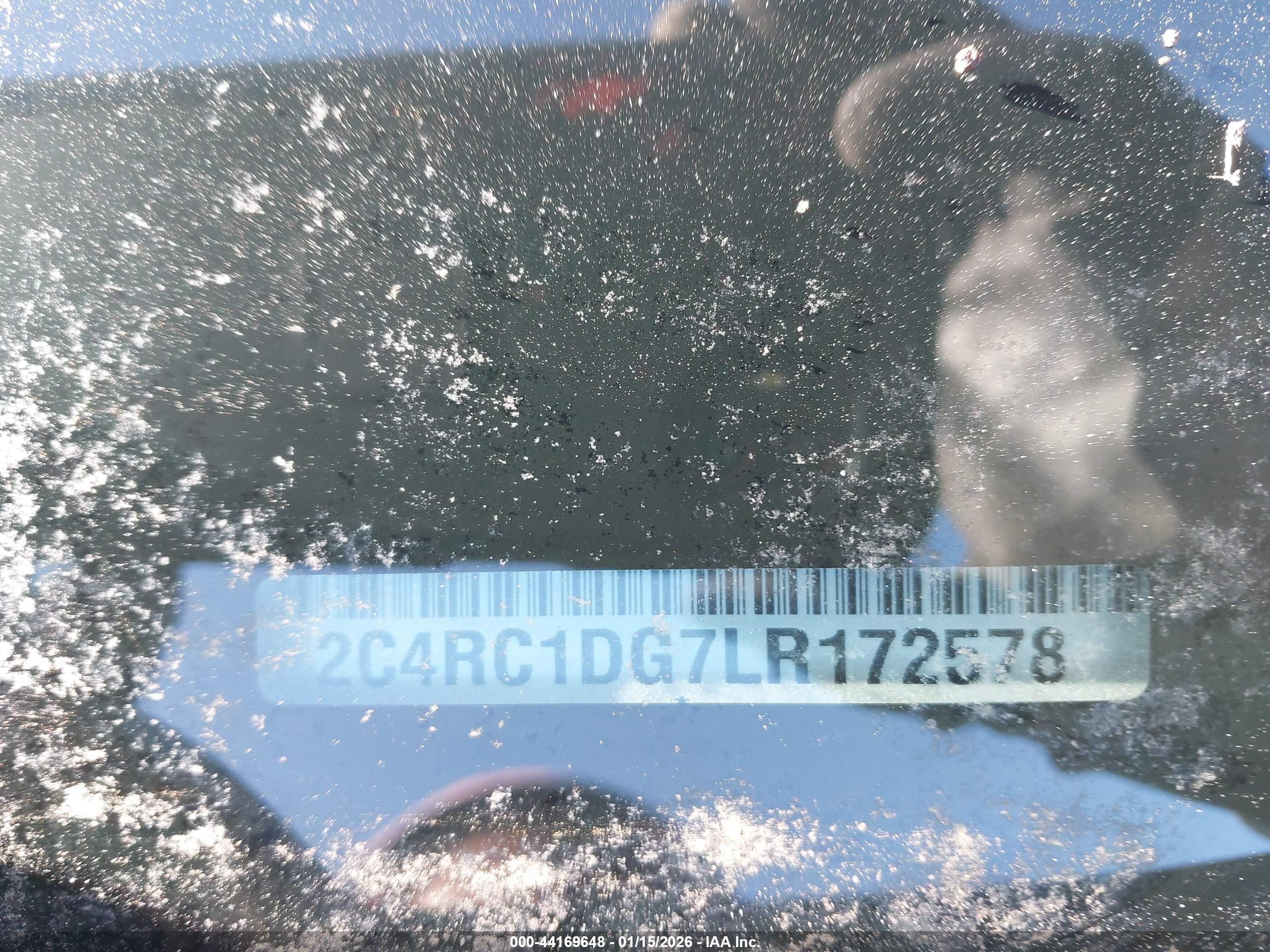 CHRYSLER VOYAGER image 9