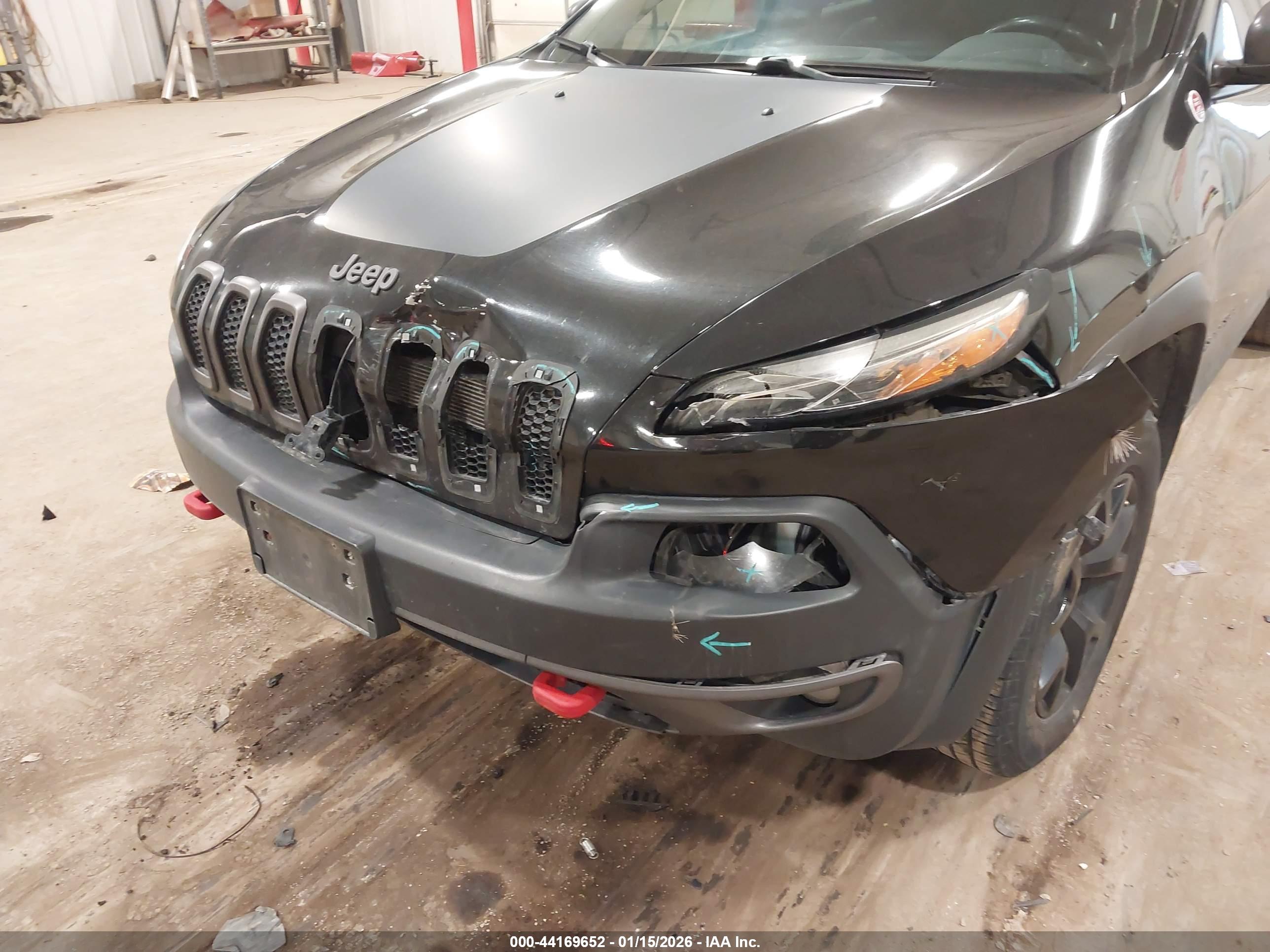 JEEP CHEROKEE image 6