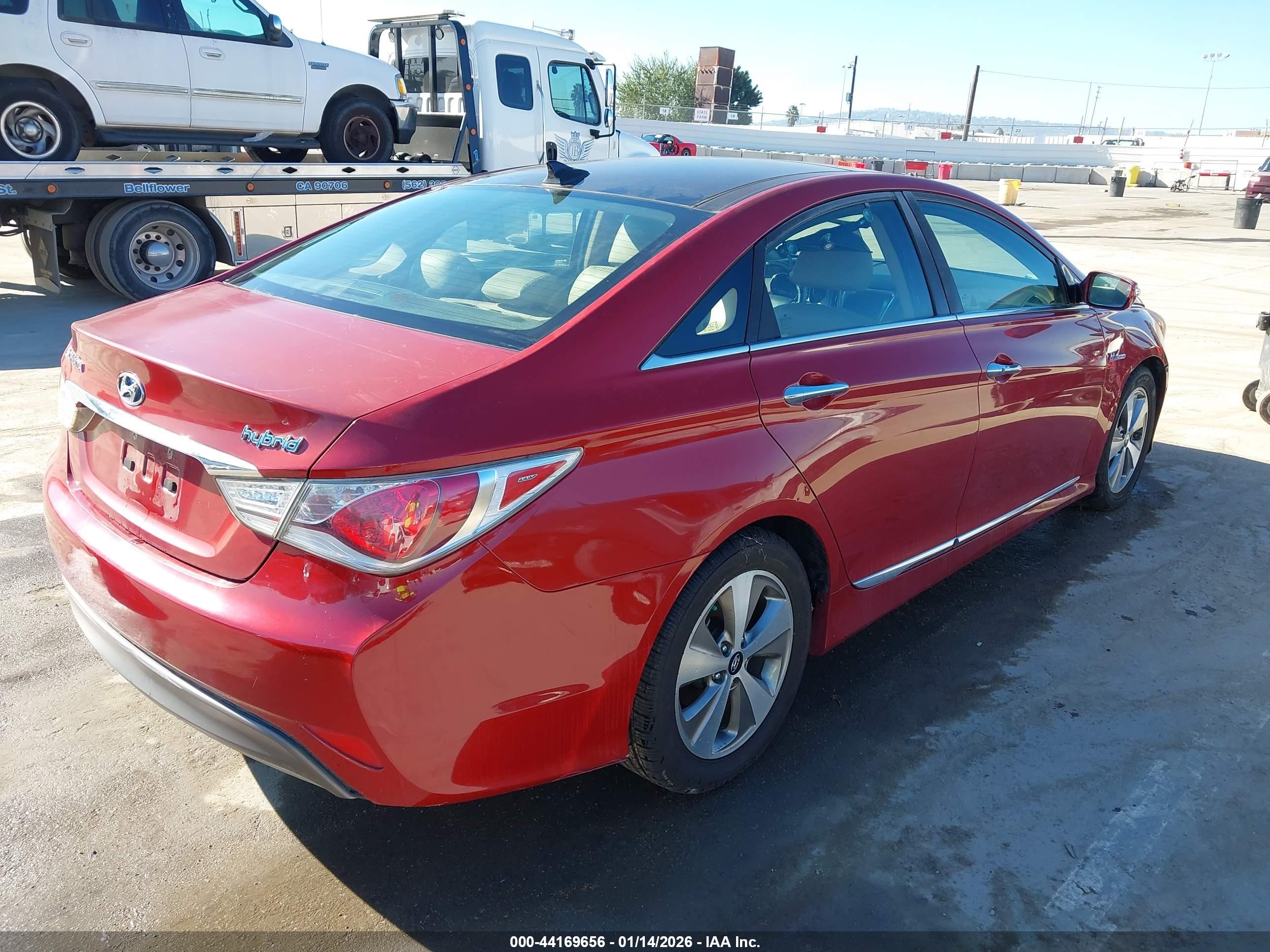 HYUNDAI SONATA image 4