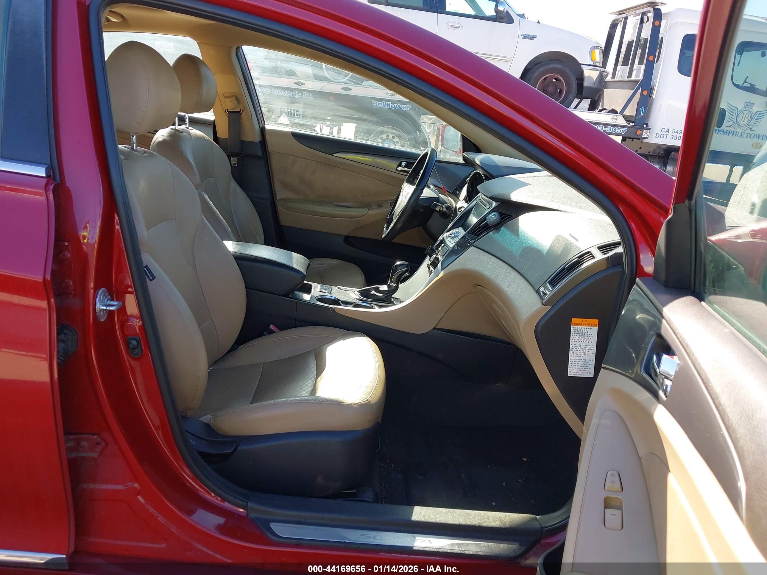 HYUNDAI SONATA image 5
