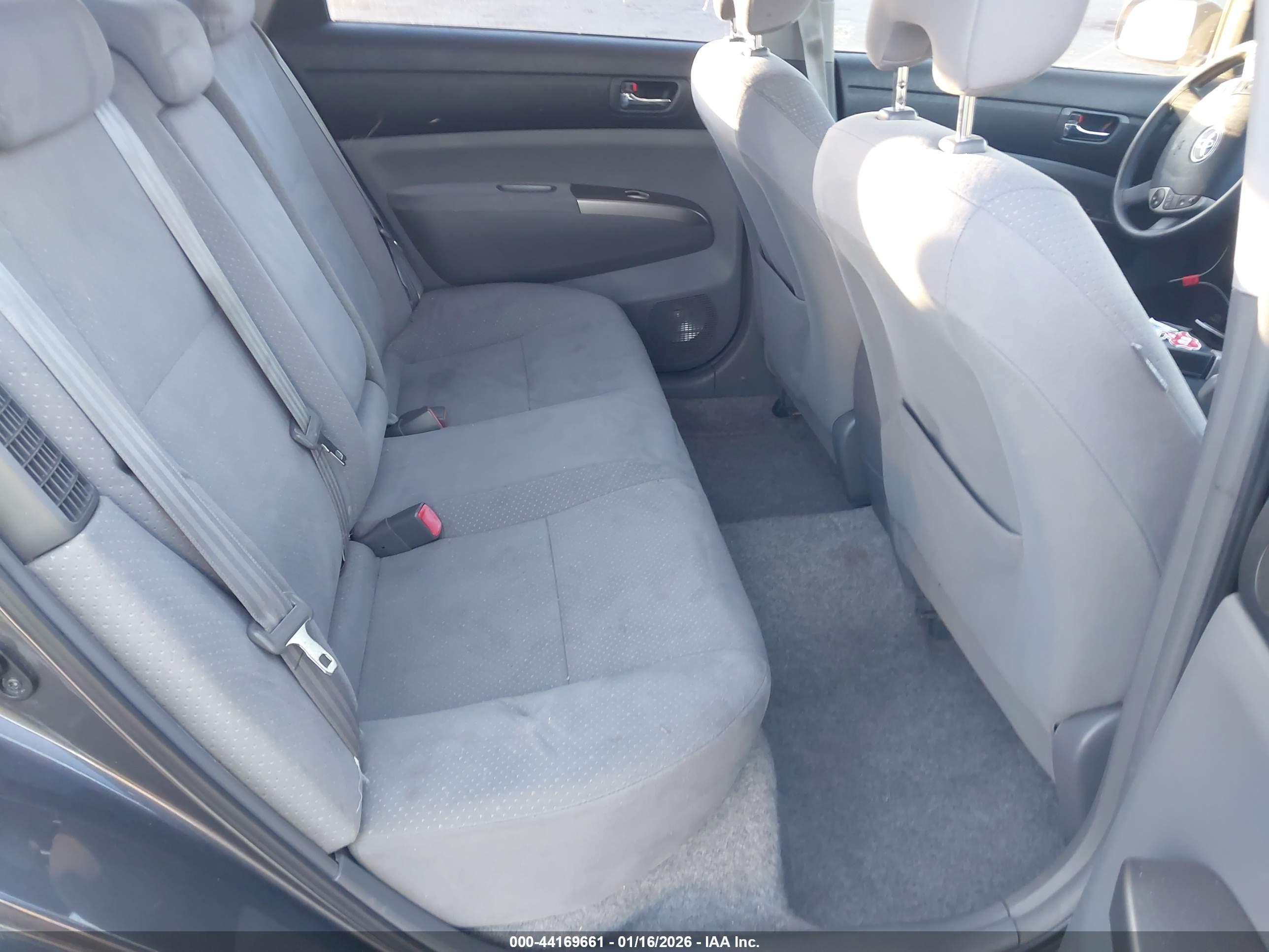 TOYOTA PRIUS image 8