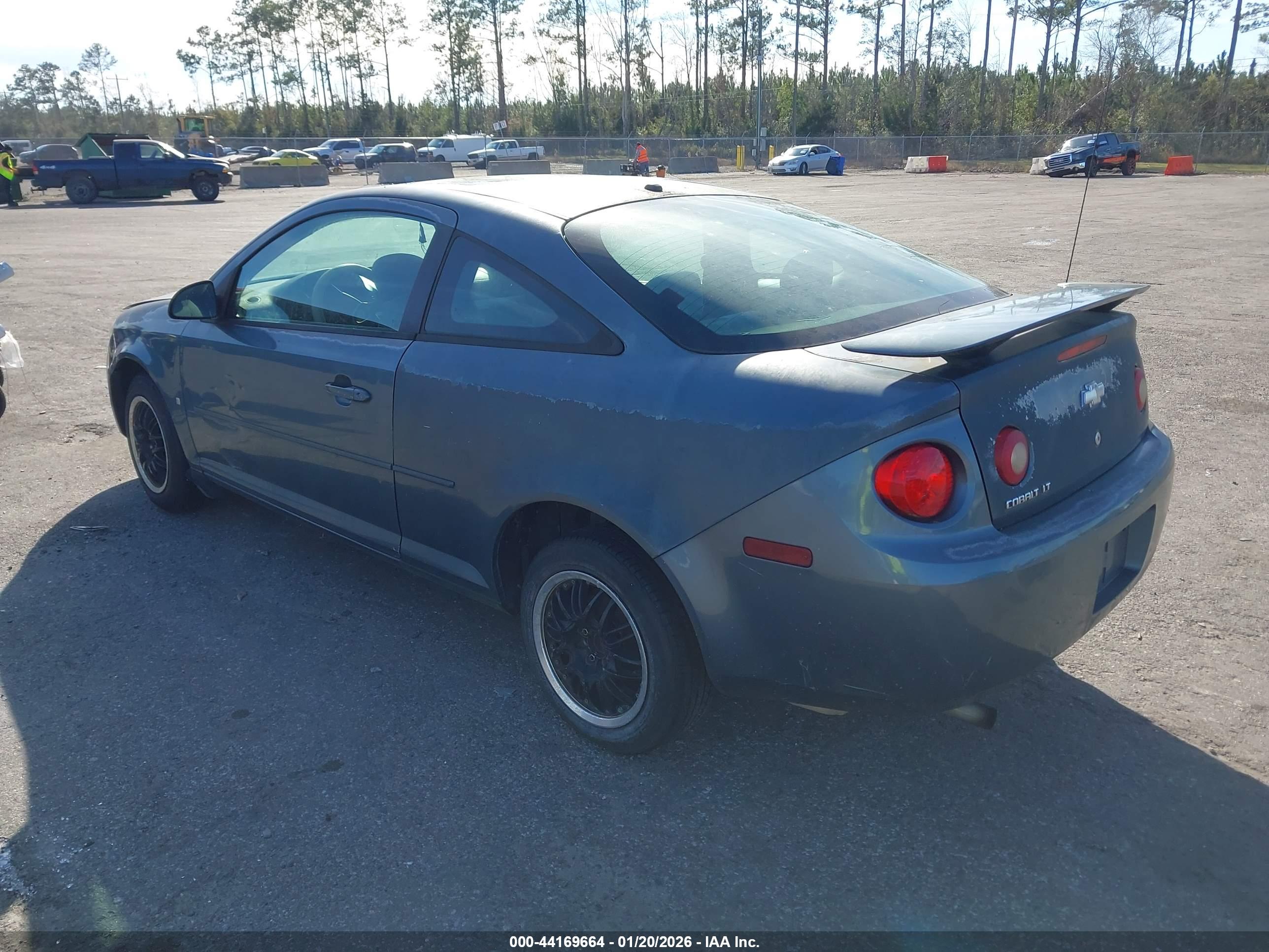 CHEVROLET COBALT image 3