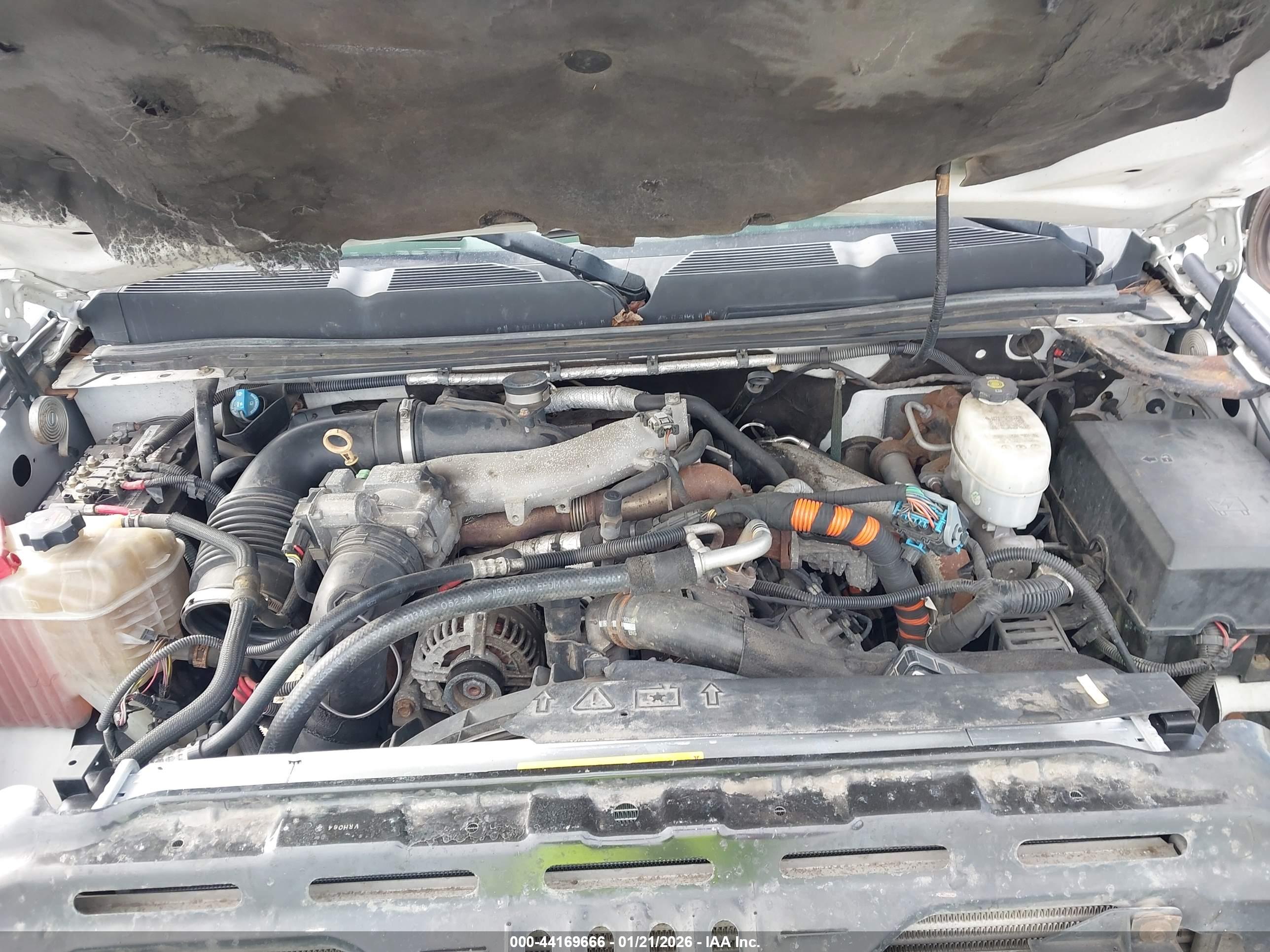 CHEVROLET SILVERADO image 10