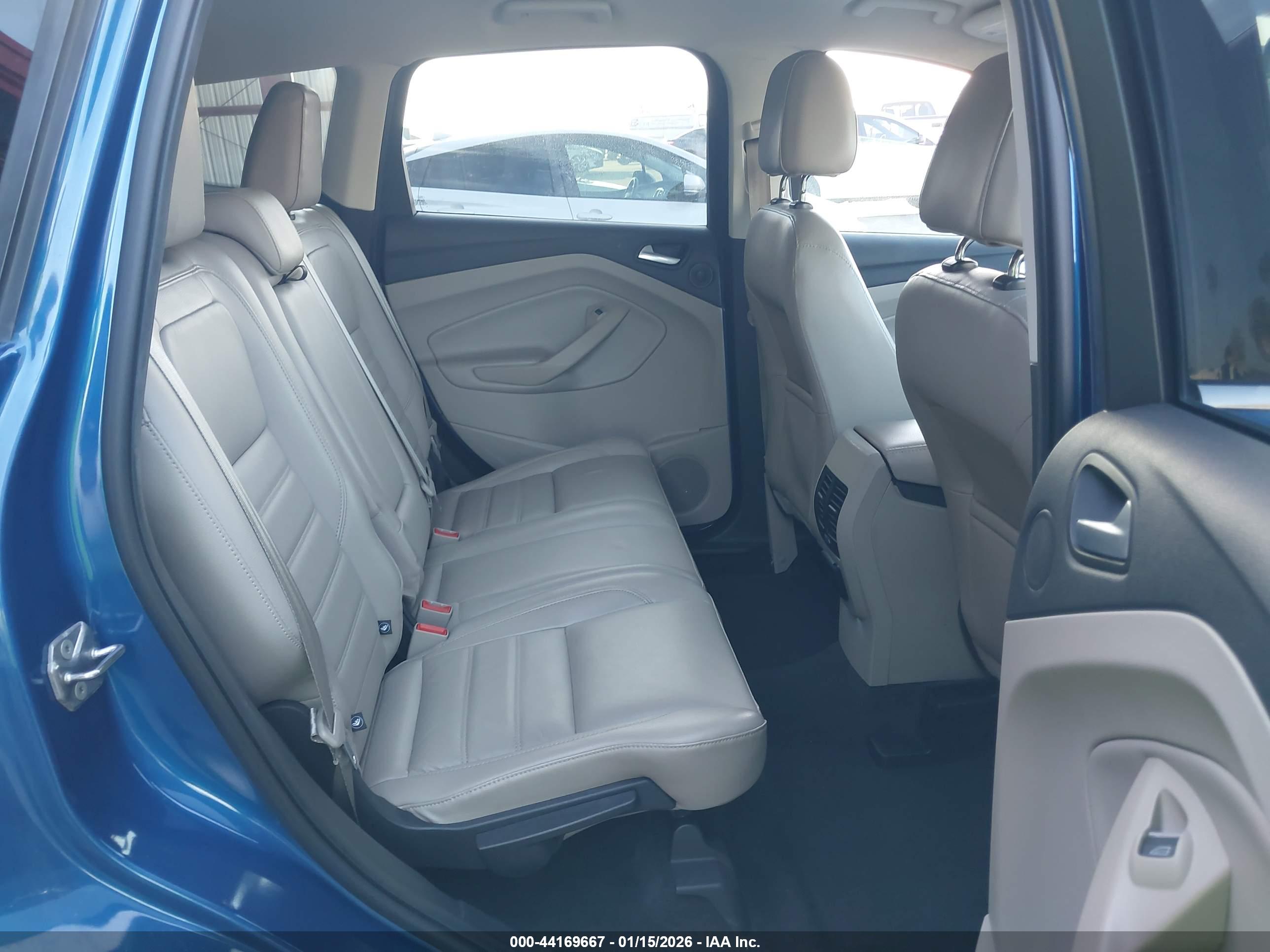 FORD ESCAPE image 8