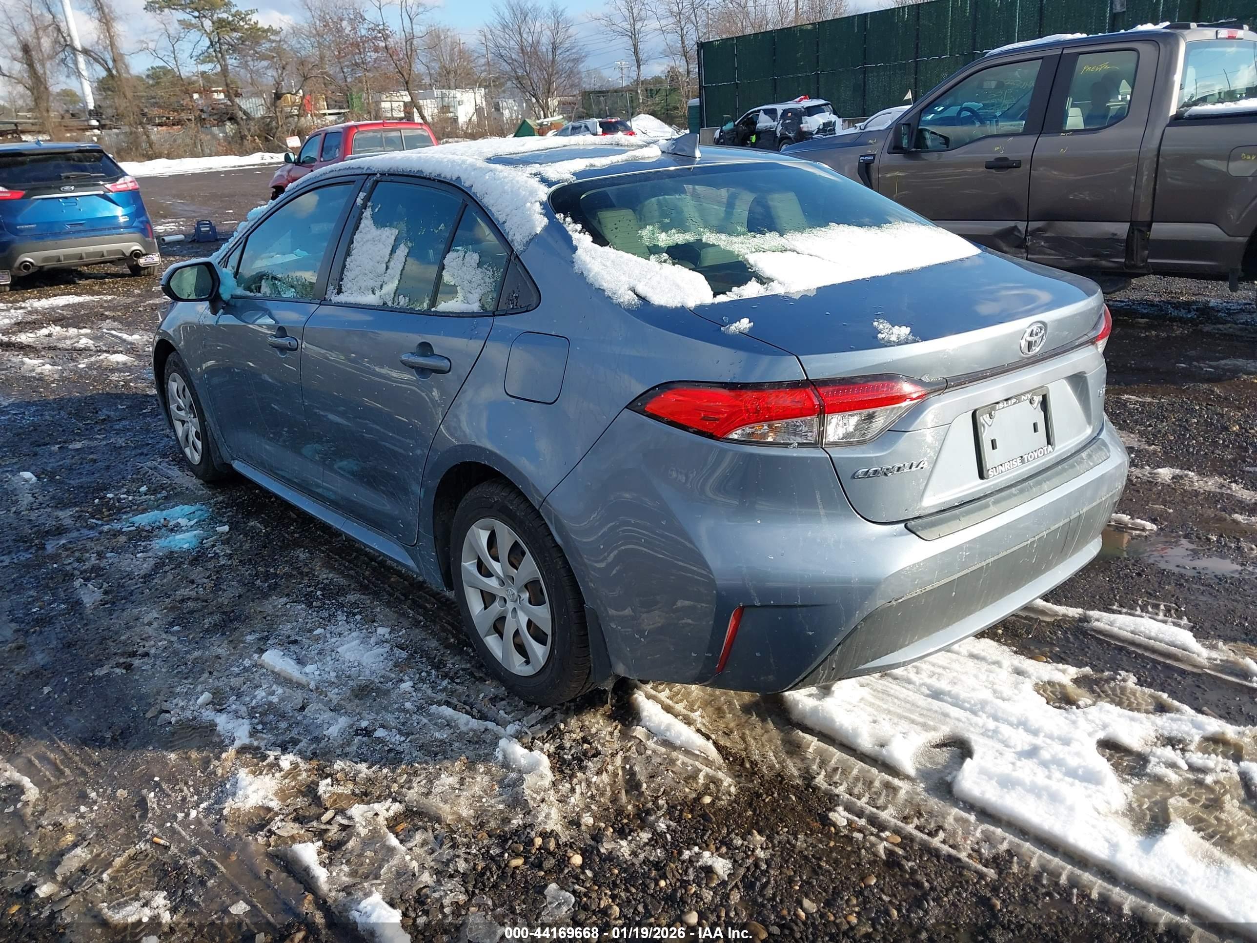 TOYOTA COROLLA image 3