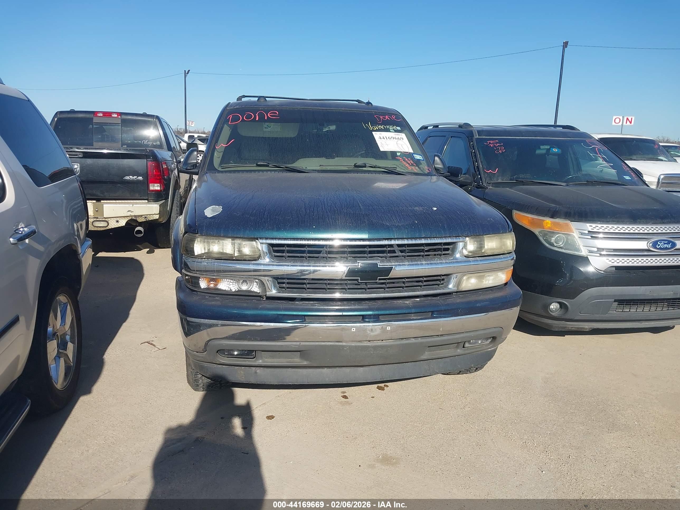 CHEVROLET TAHOE image 6