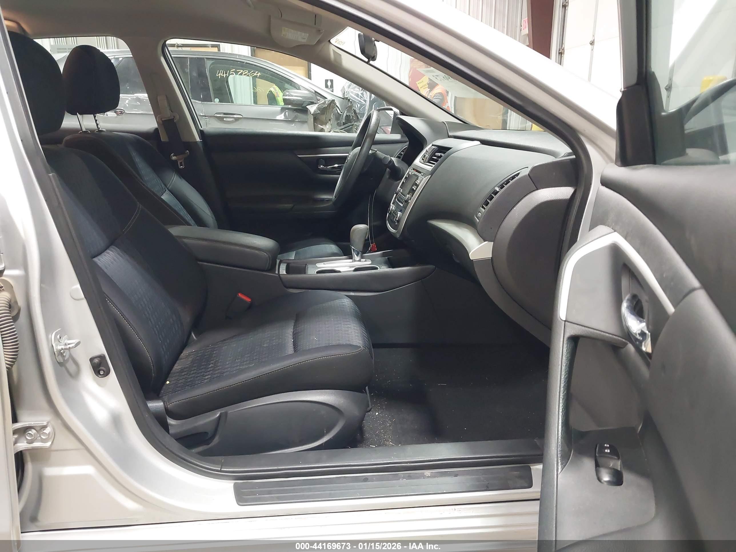 NISSAN ALTIMA image 5