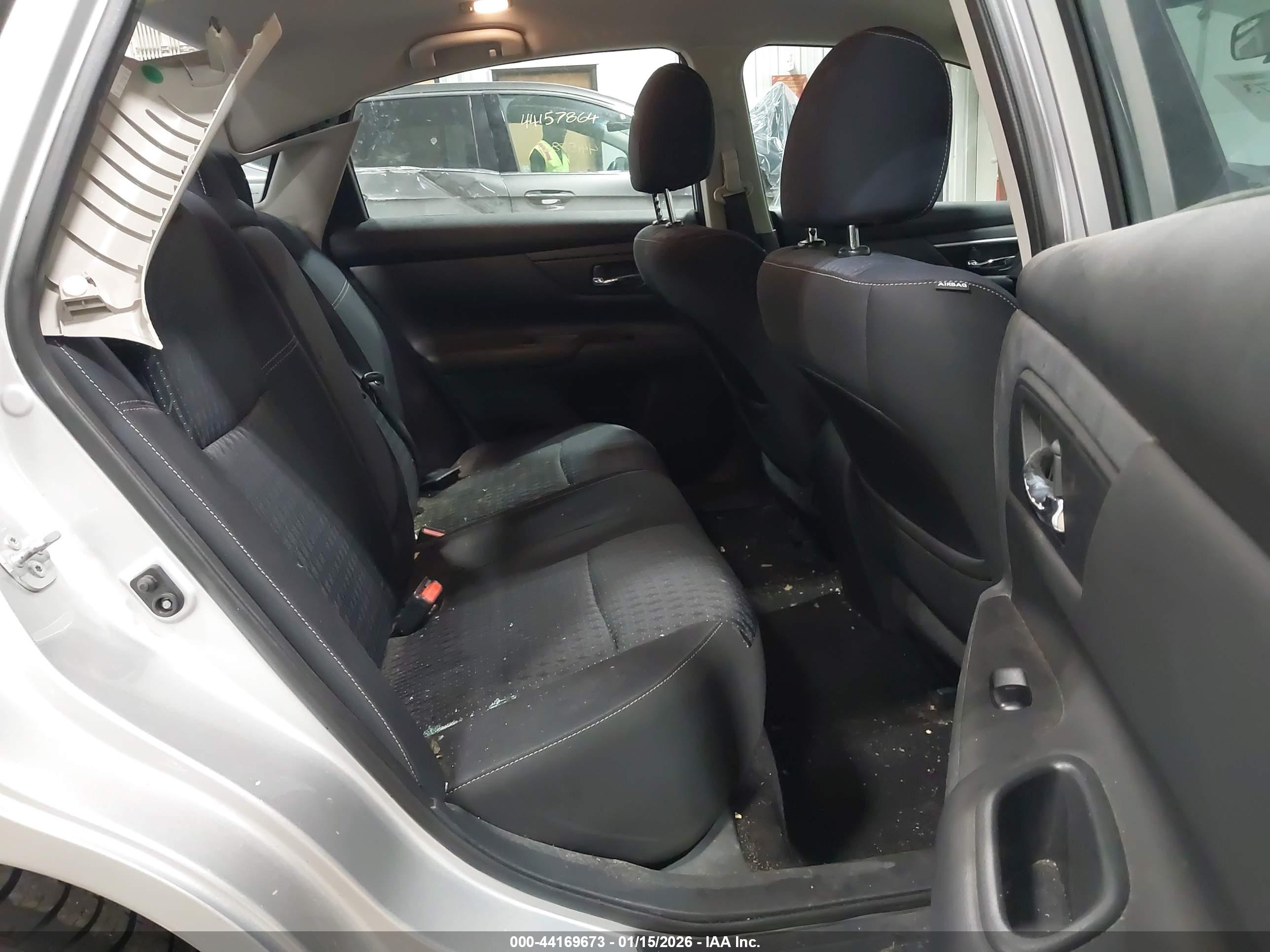 NISSAN ALTIMA image 8