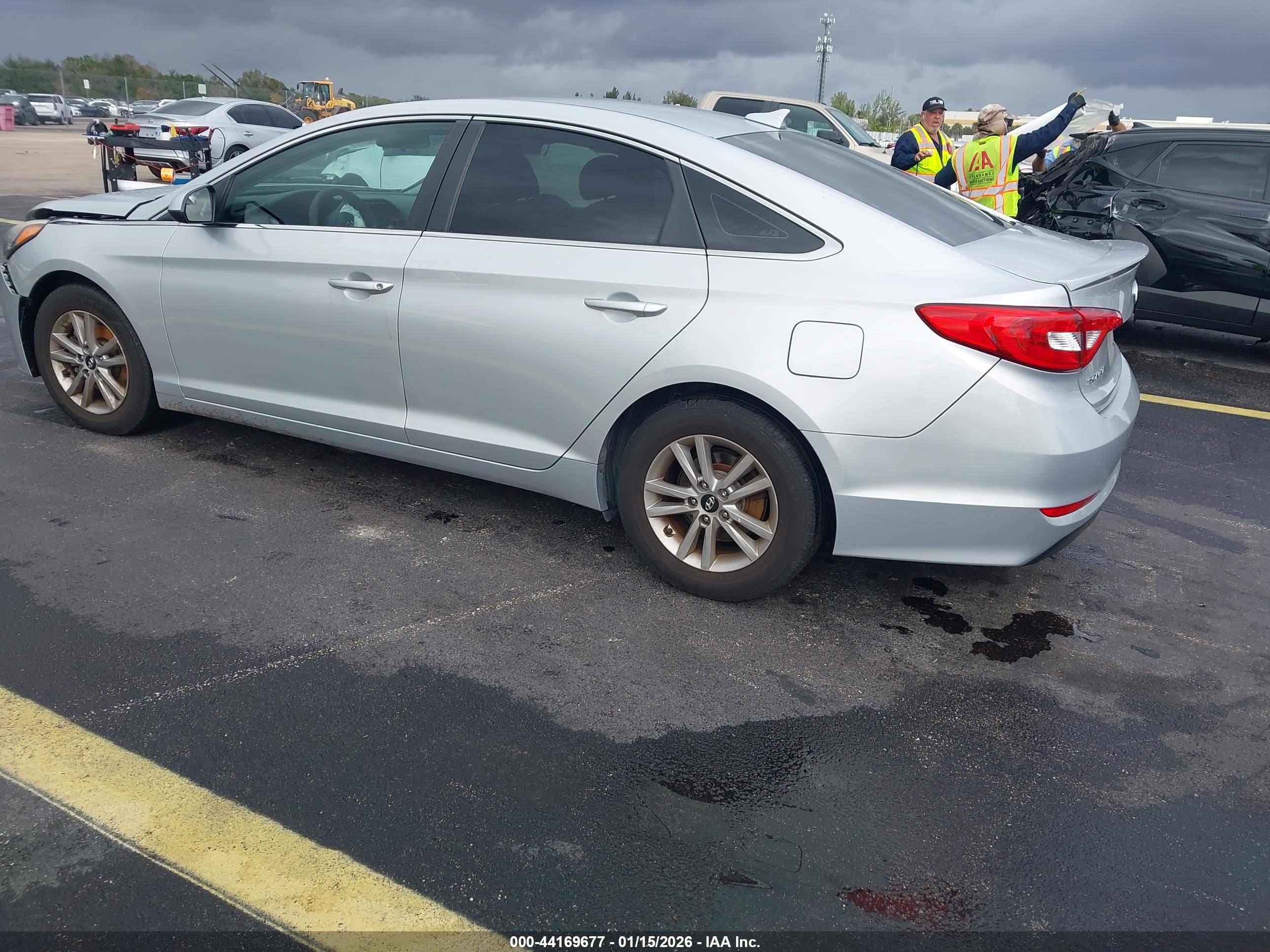 HYUNDAI SONATA image 3