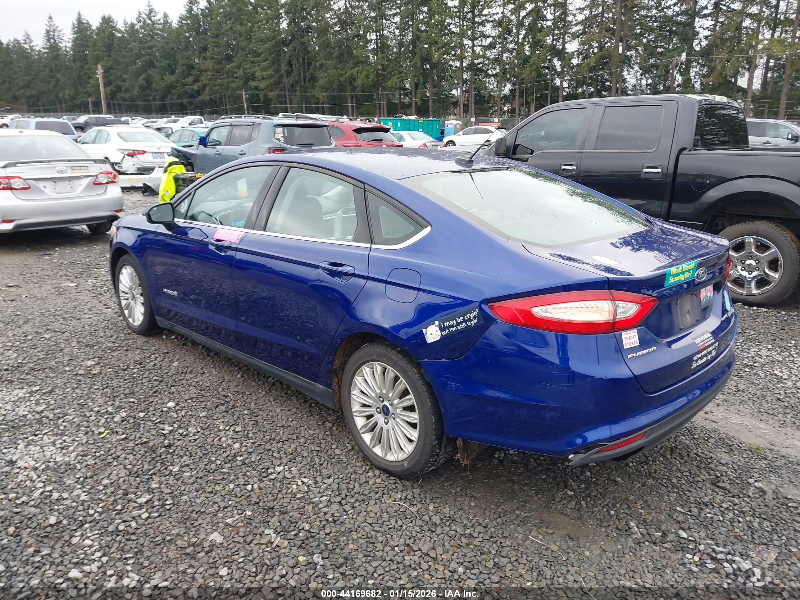 FORD FUSION image 3