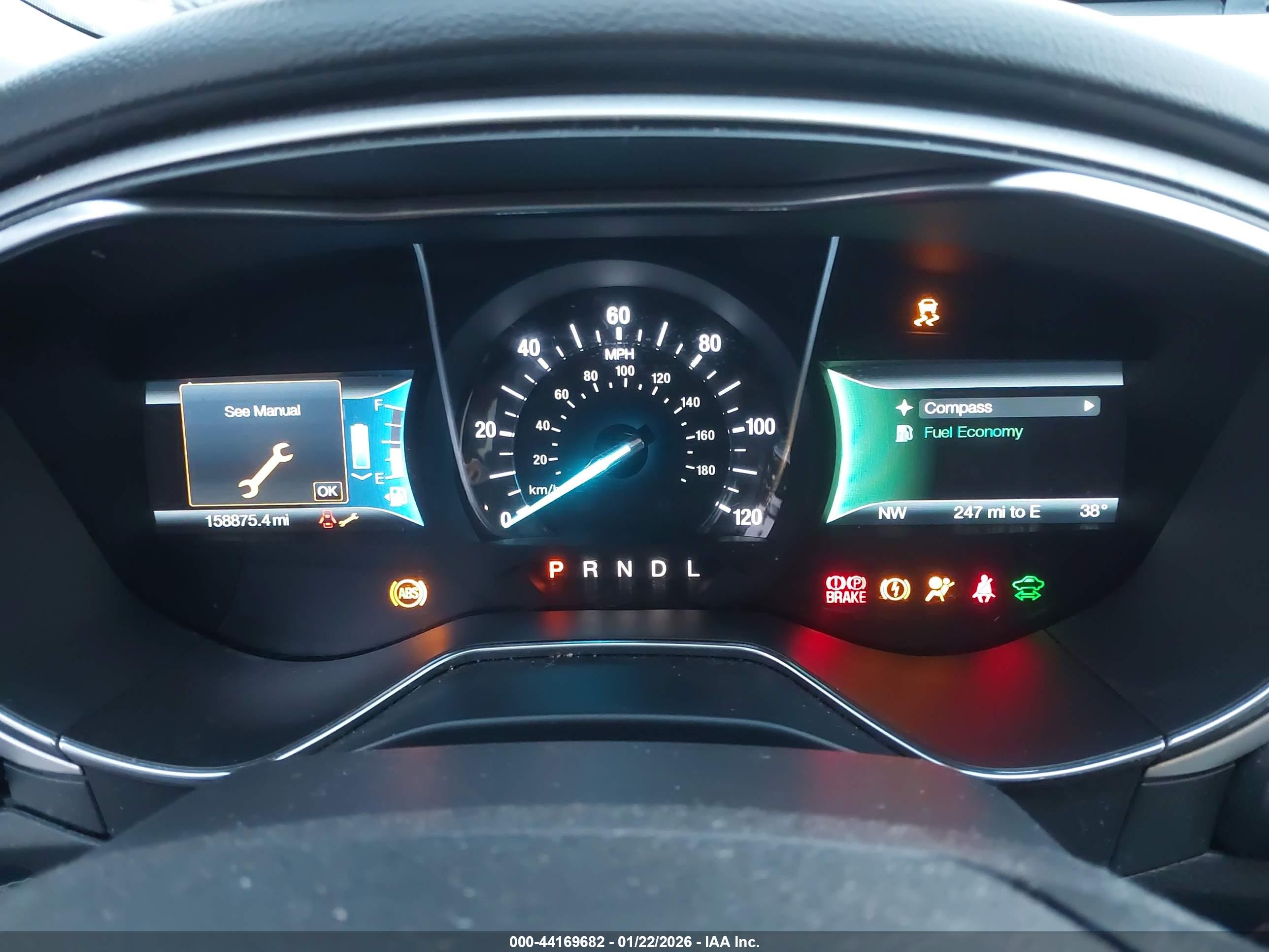 FORD FUSION image 7