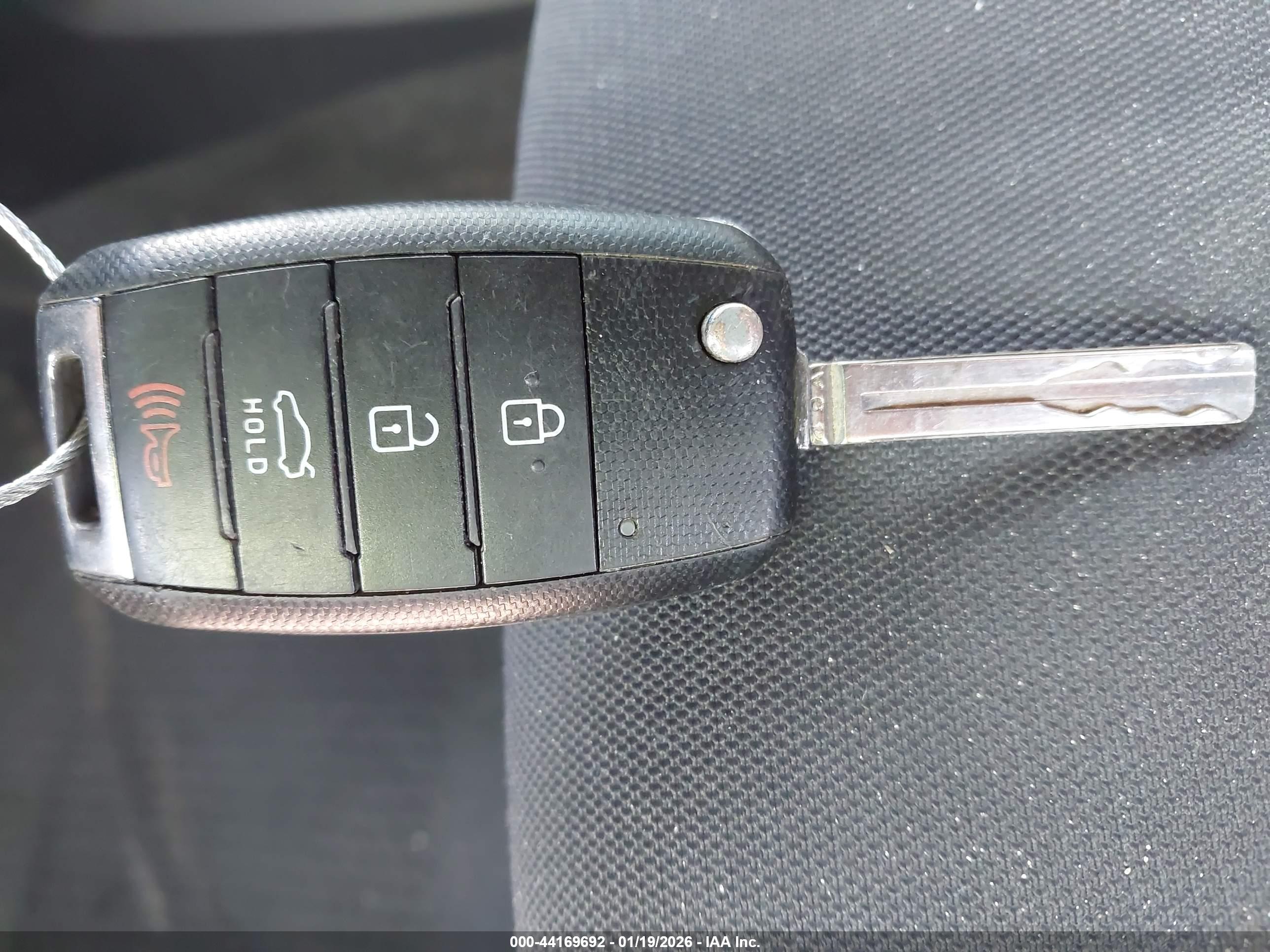KIA RIO image 11