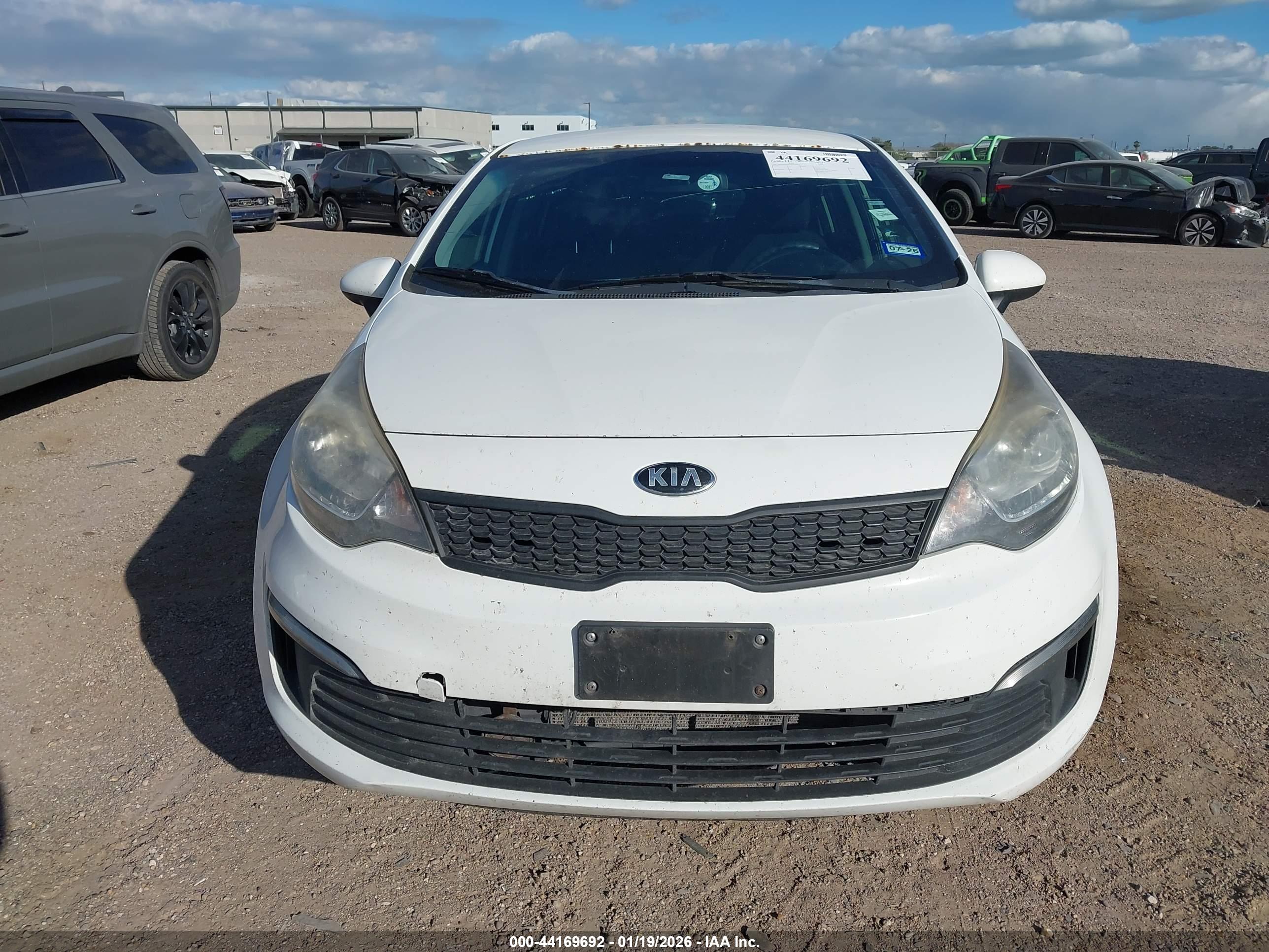 KIA RIO image 6