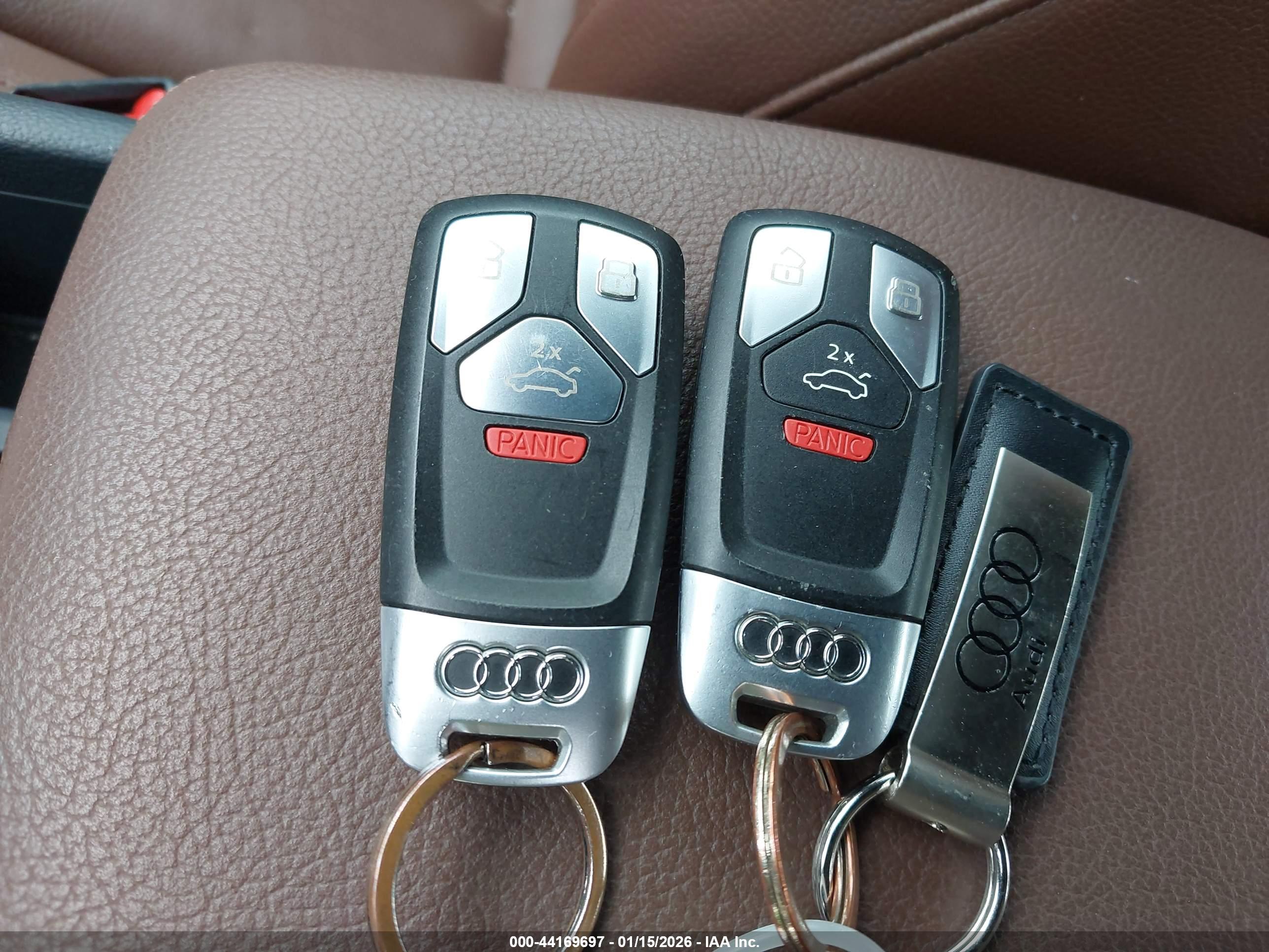 AUDI A4 image 11