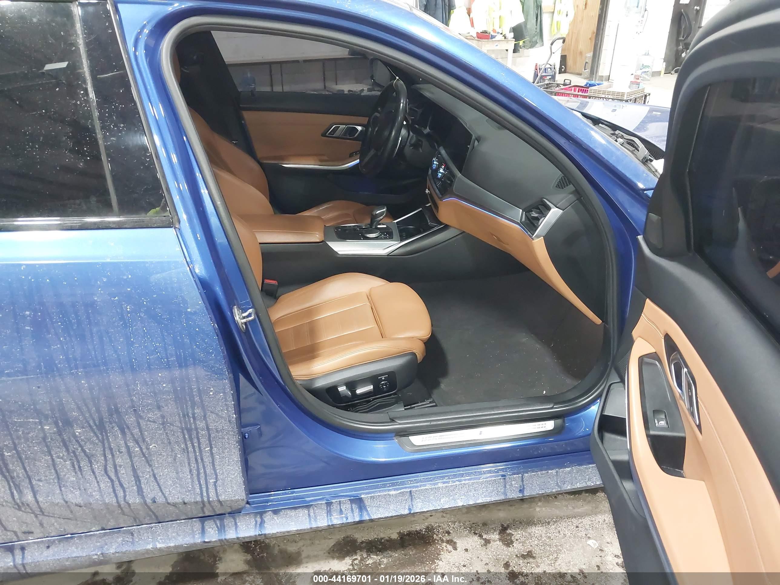 BMW 330I image 5