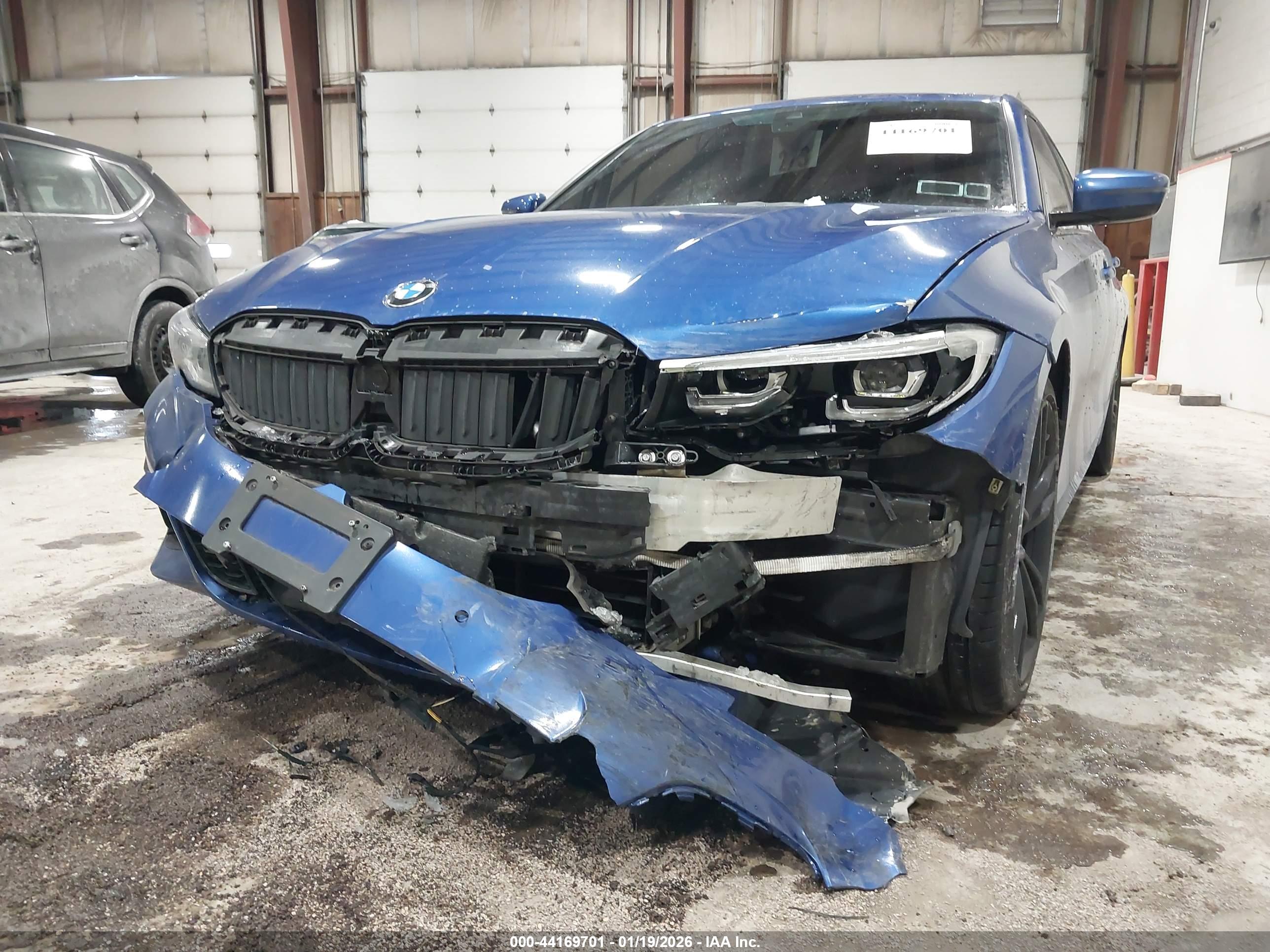 BMW 330I image 6