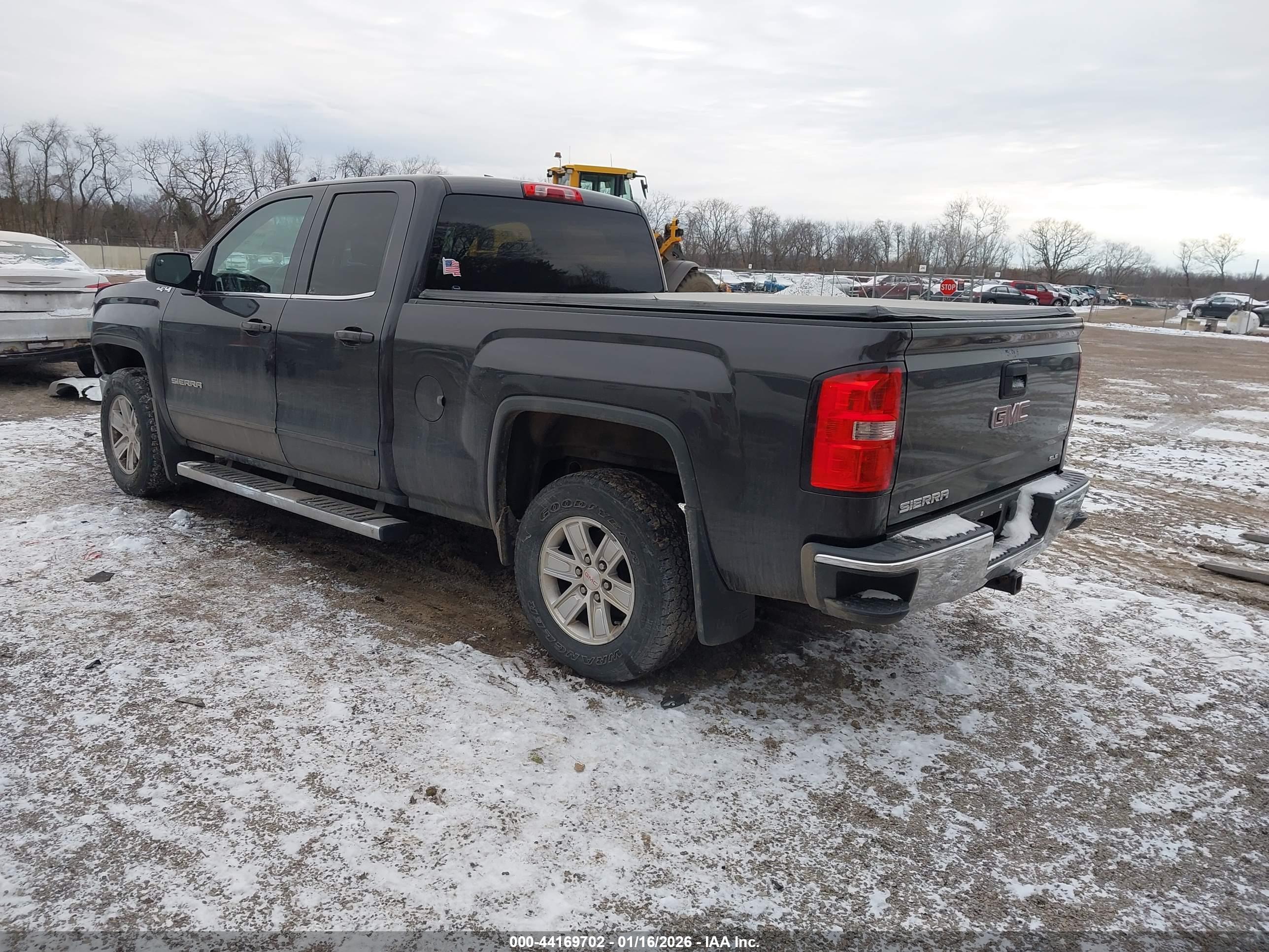 GMC SIERRA image 3