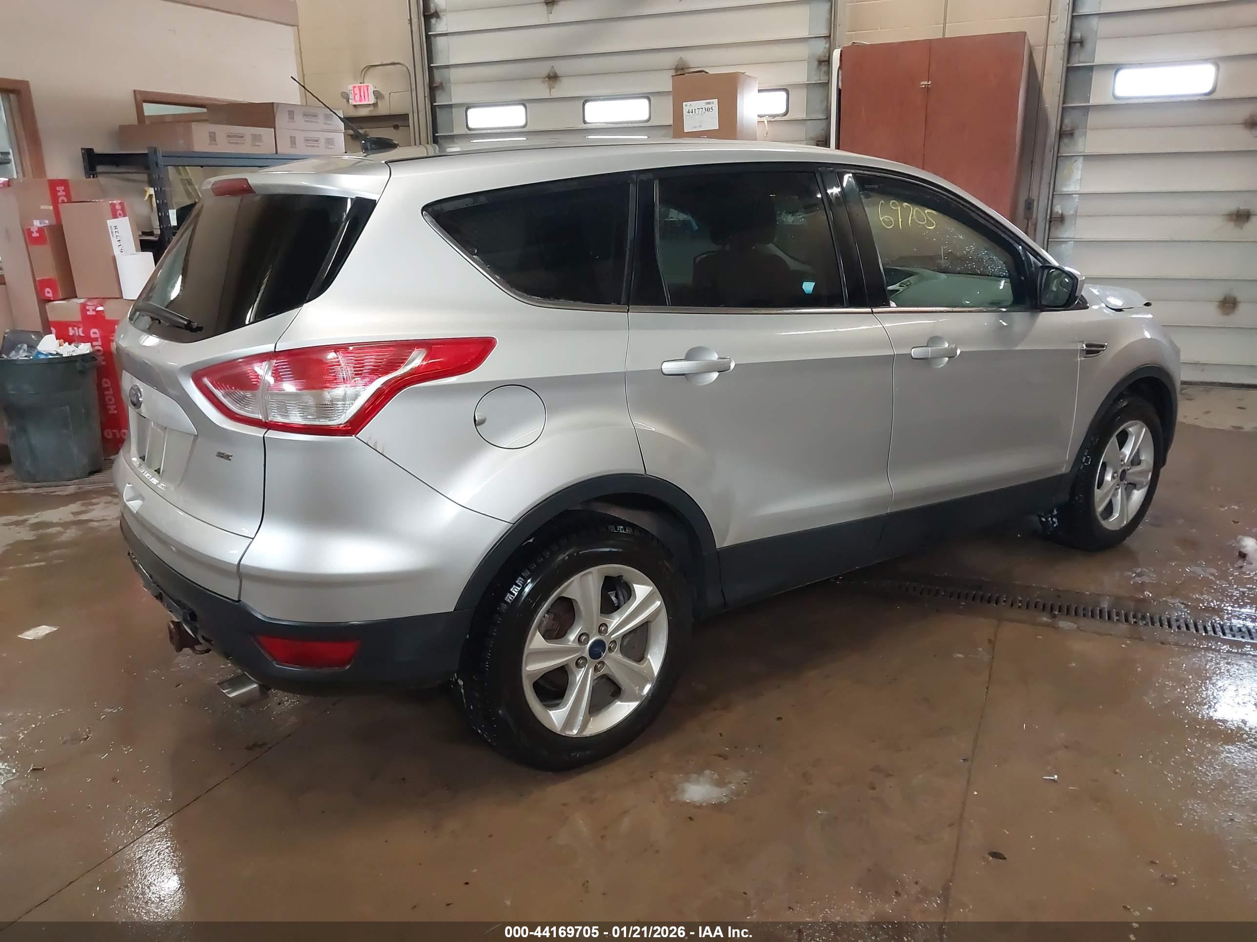 FORD ESCAPE image 4