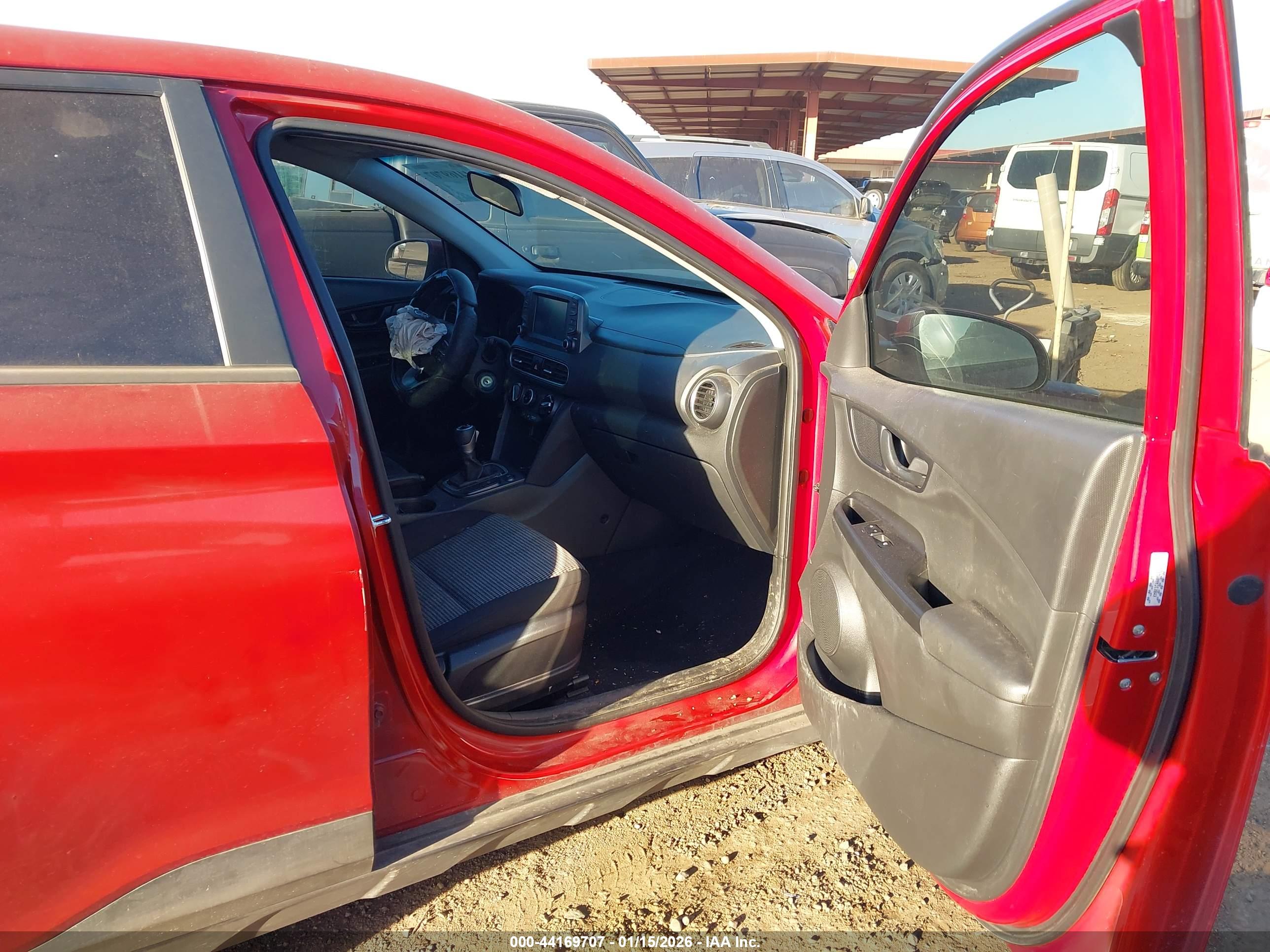 HYUNDAI KONA image 5