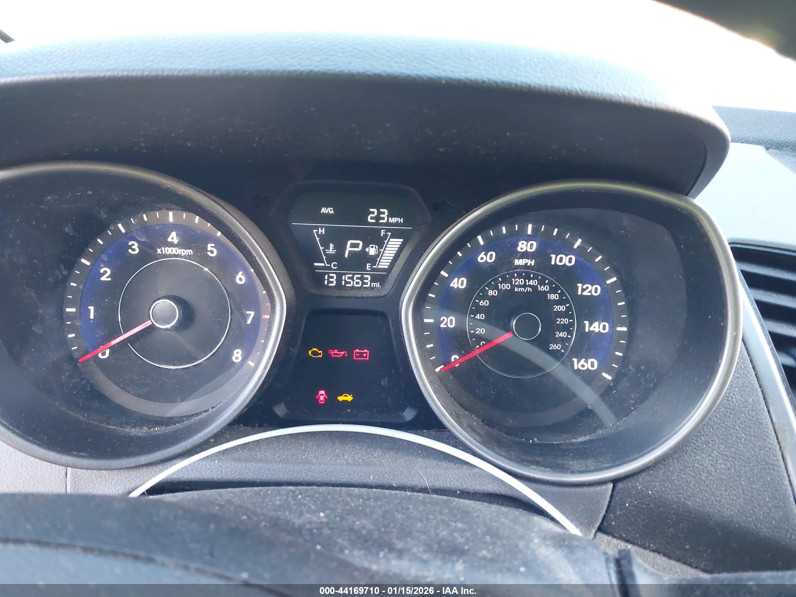 HYUNDAI ELANTRA image 7
