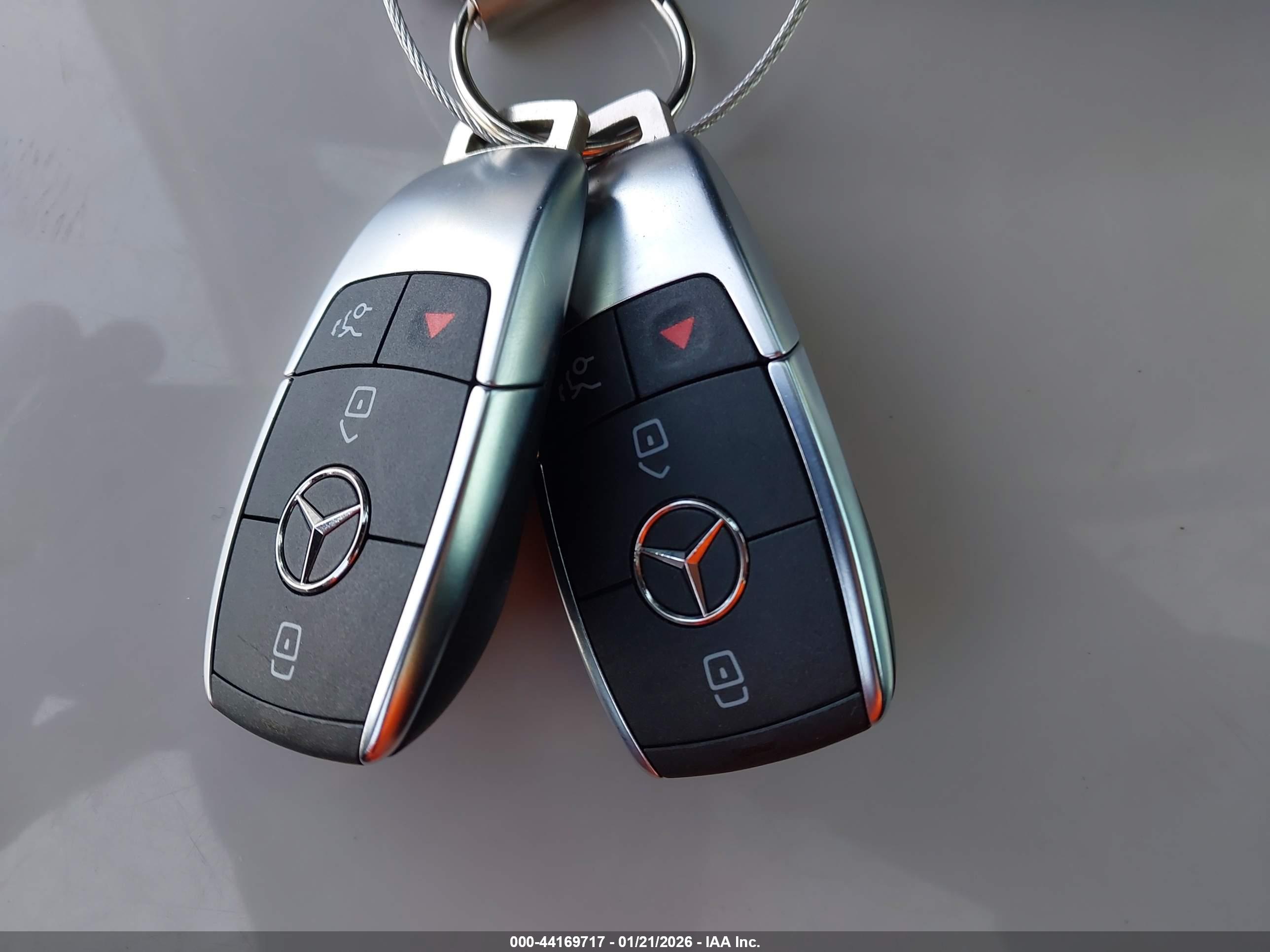 MERCEDES-BENZ GLE image 11