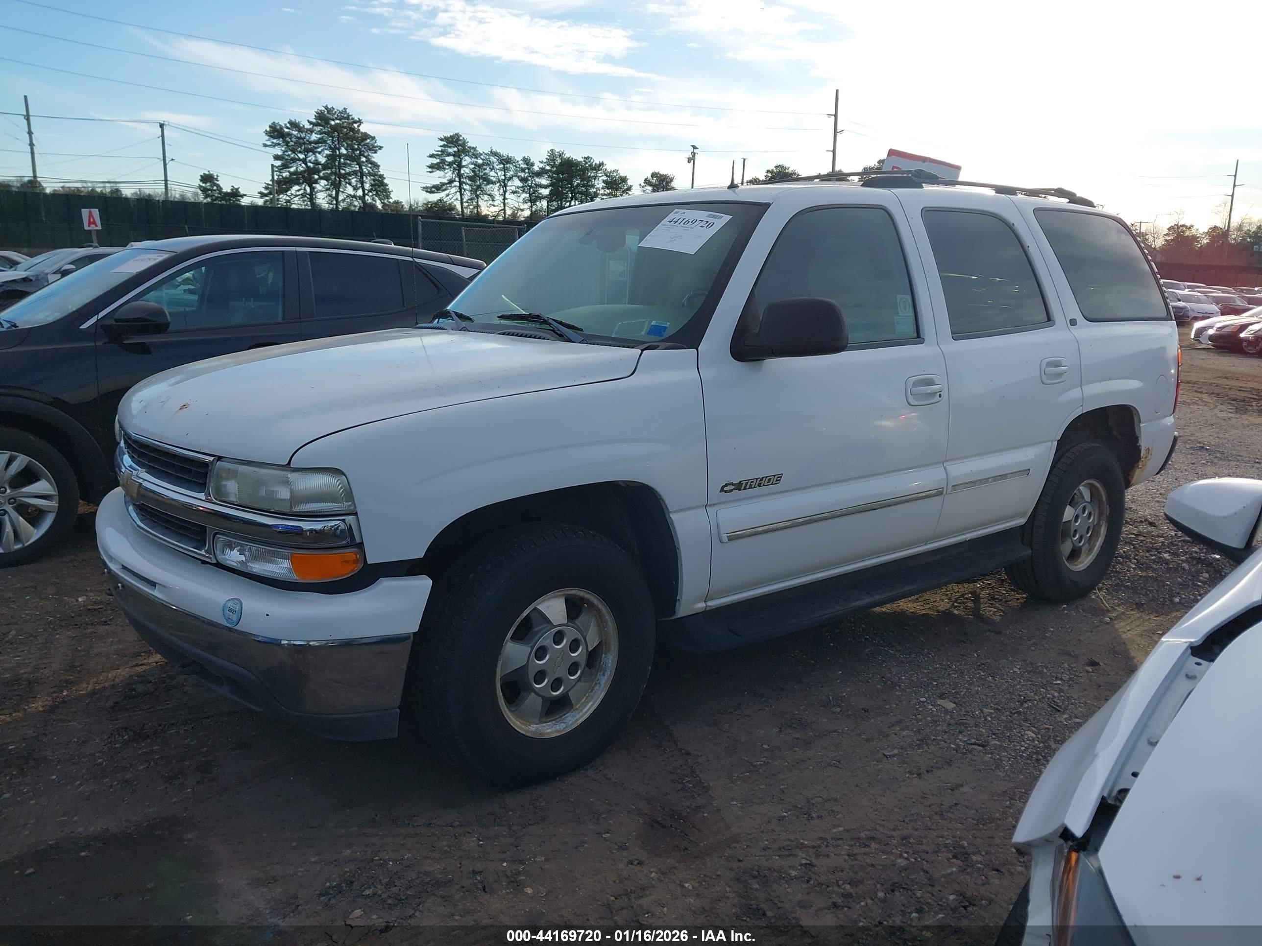 CHEVROLET TAHOE image 2