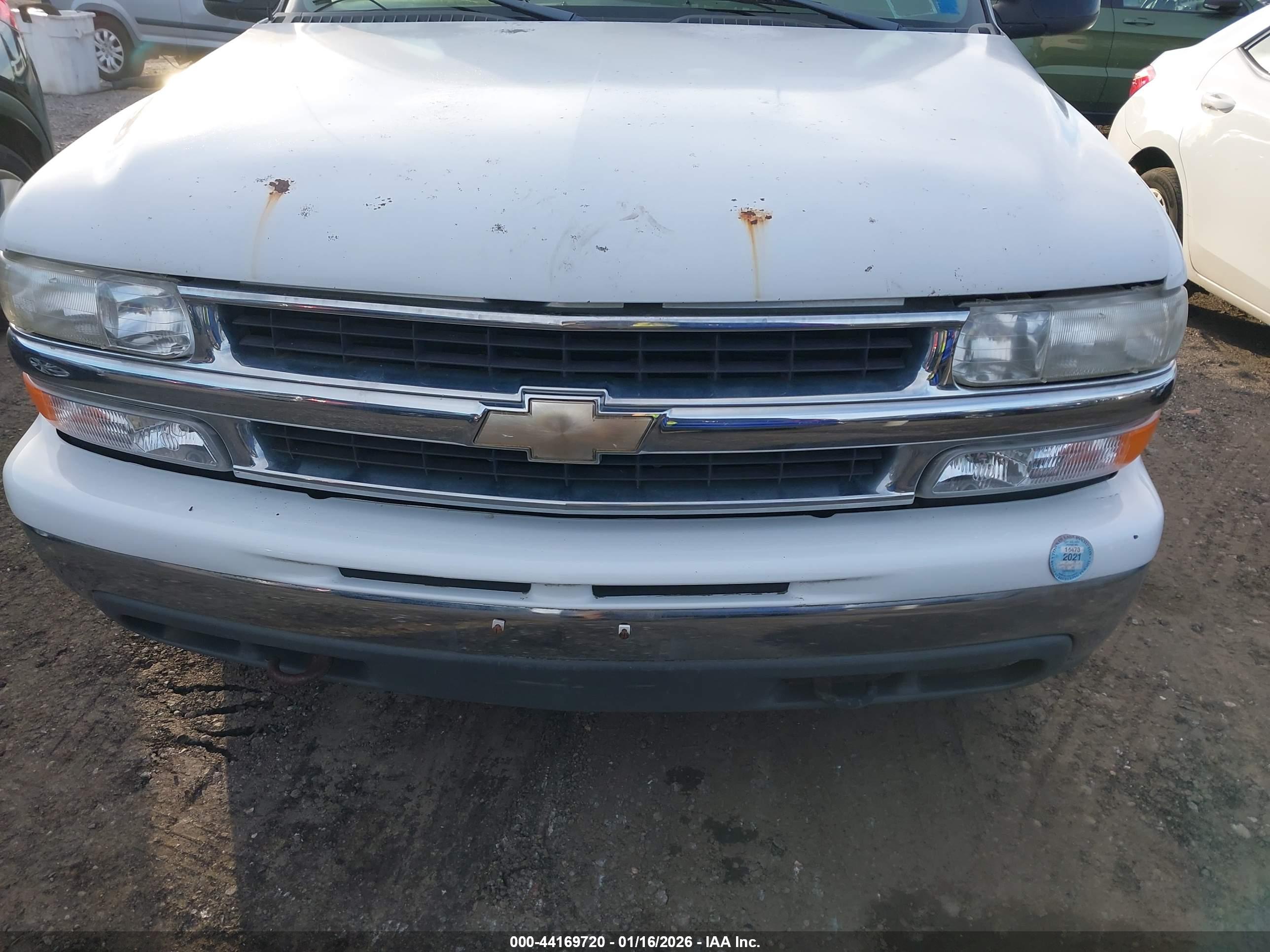 CHEVROLET TAHOE image 6