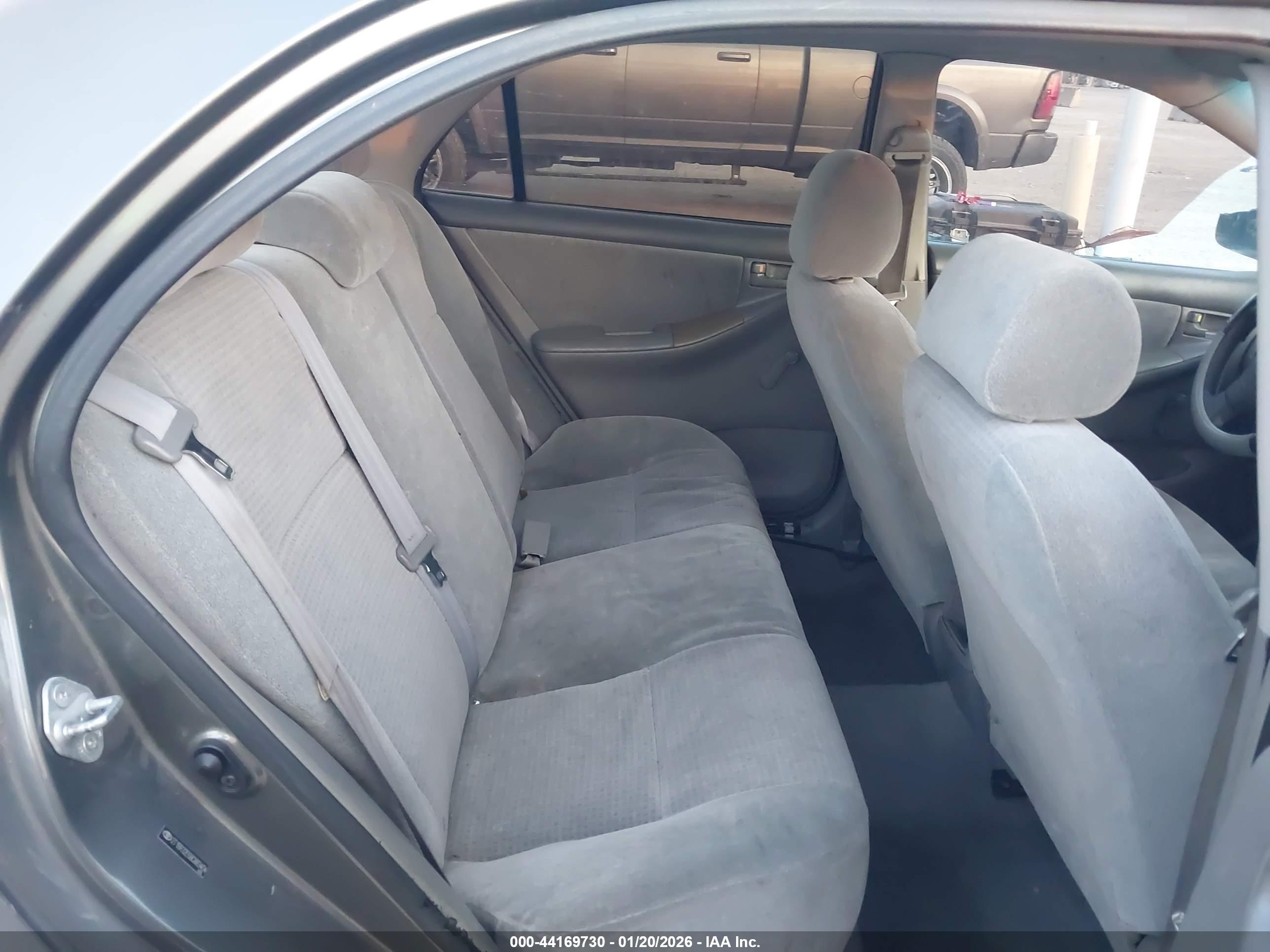 TOYOTA COROLLA image 8