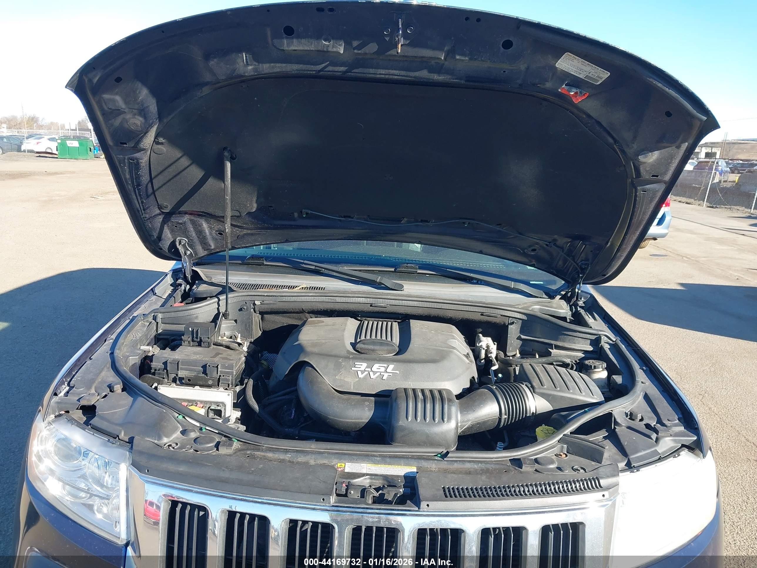 JEEP GRAND image 10
