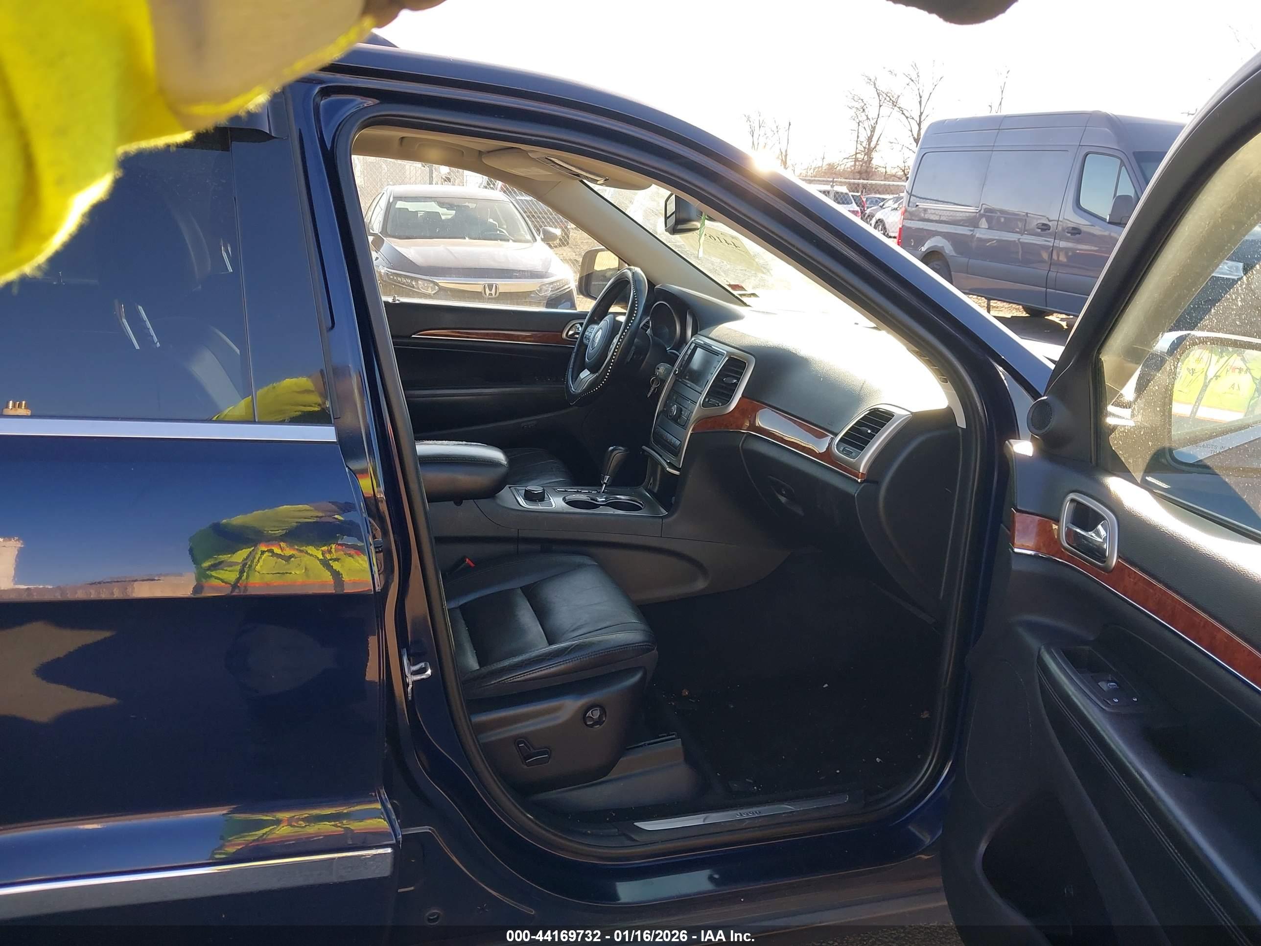 JEEP GRAND image 5
