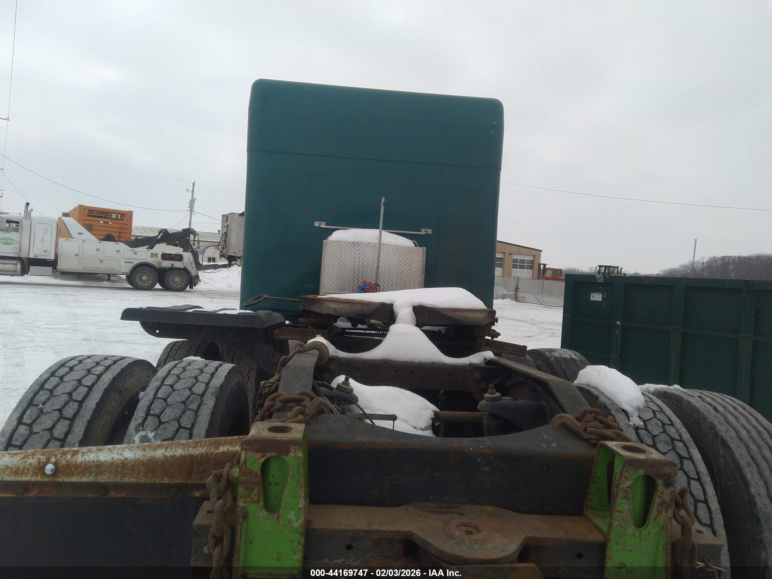 PETERBILT 379 image 8